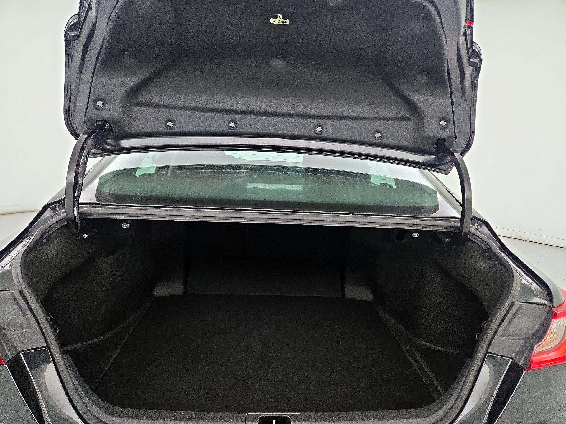 Thumbnail: 2025 Toyota Camry - 20