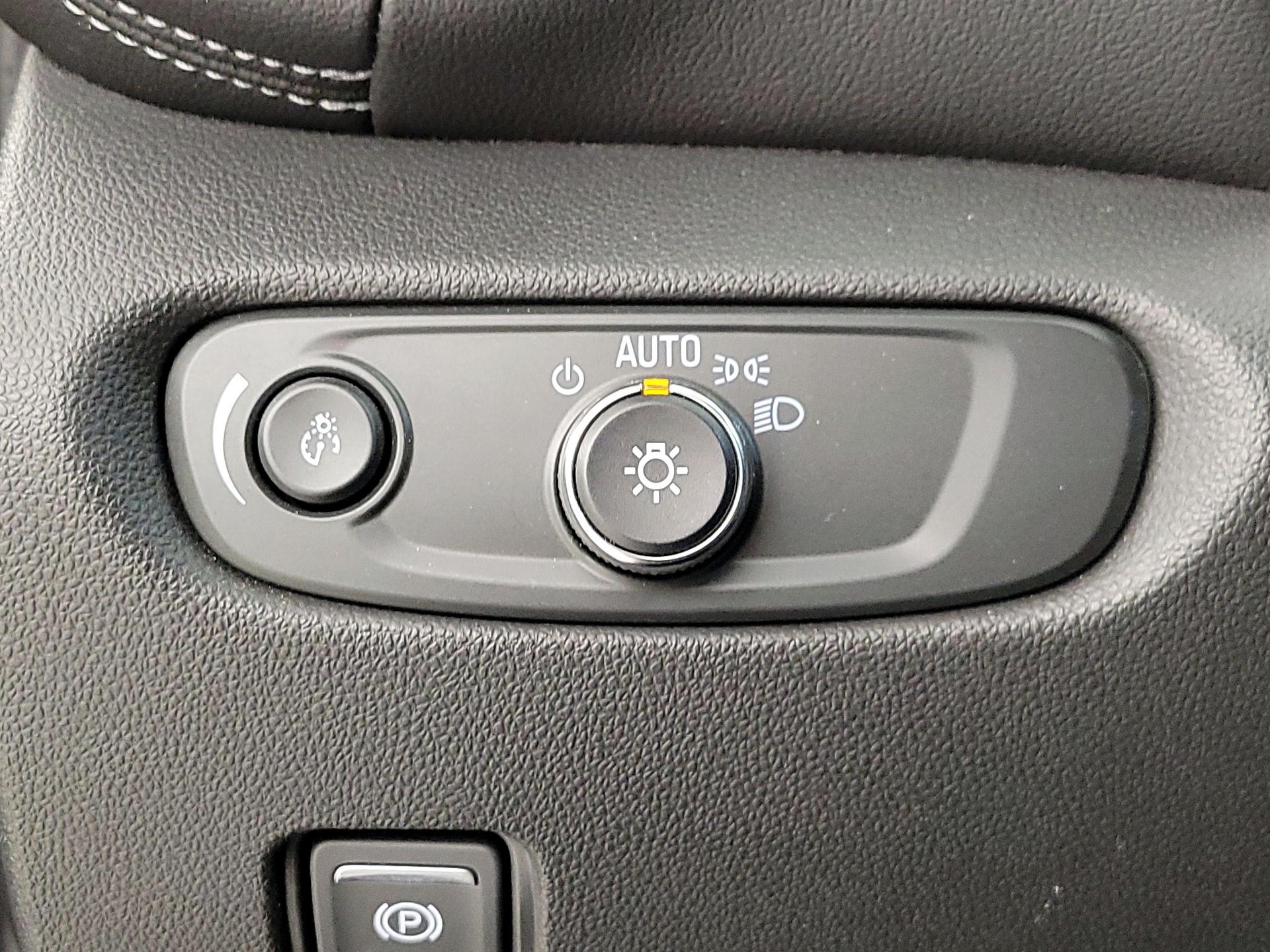 Thumbnail: 2024 Chevrolet Blazer - 11