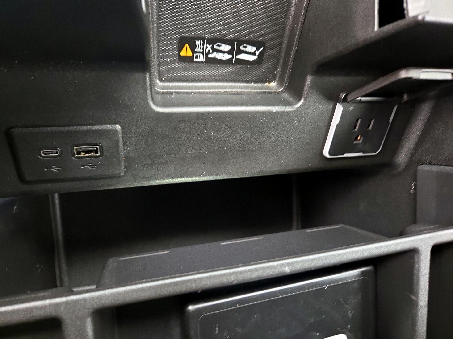 Thumbnail: 2024 GMC Sierra 1500 - 18