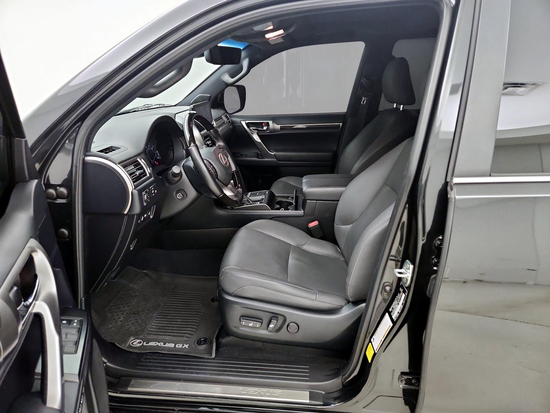 Thumbnail: 2023 Lexus GX - 11