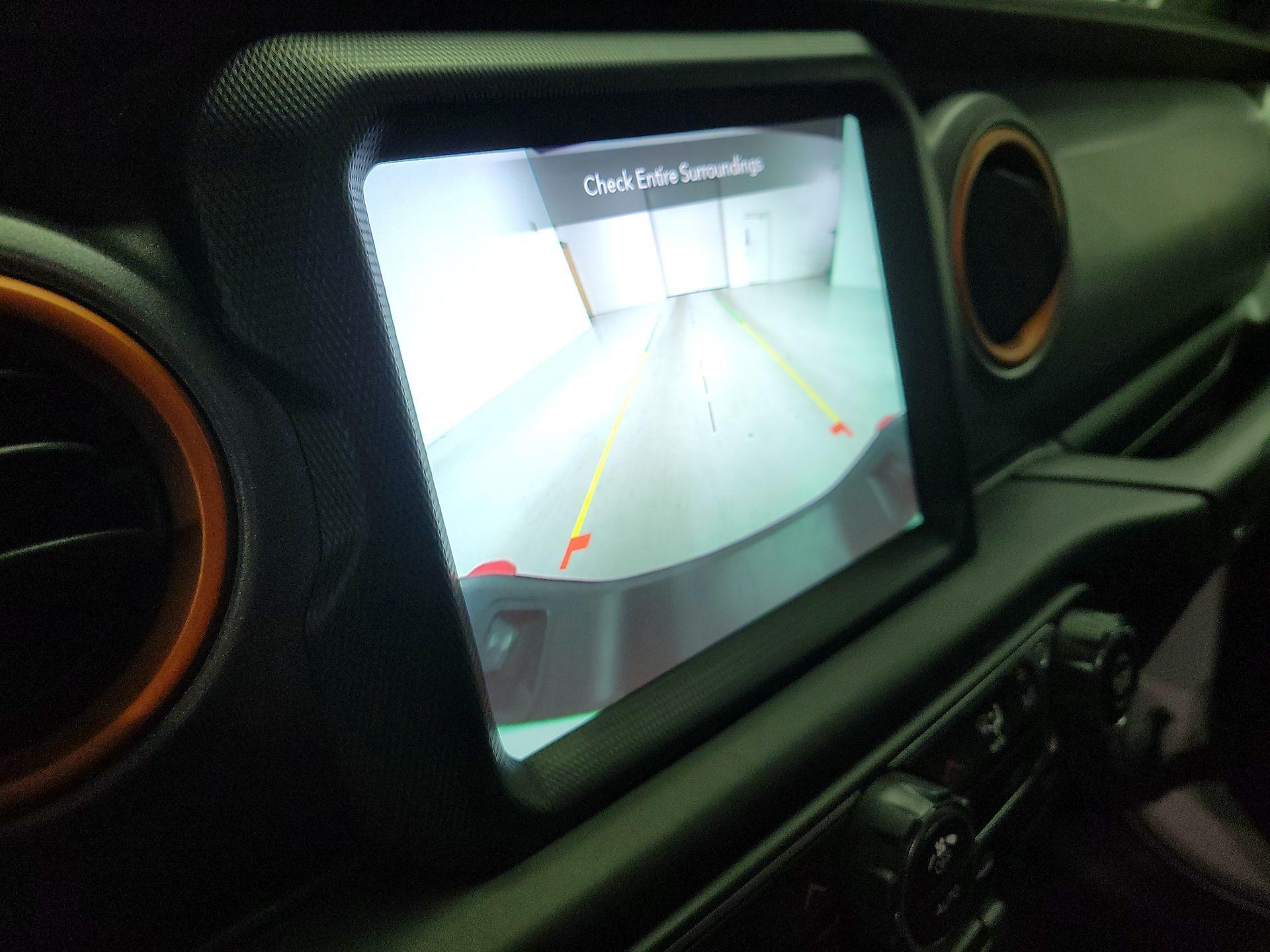 Thumbnail: 2023 Jeep Gladiator - 15