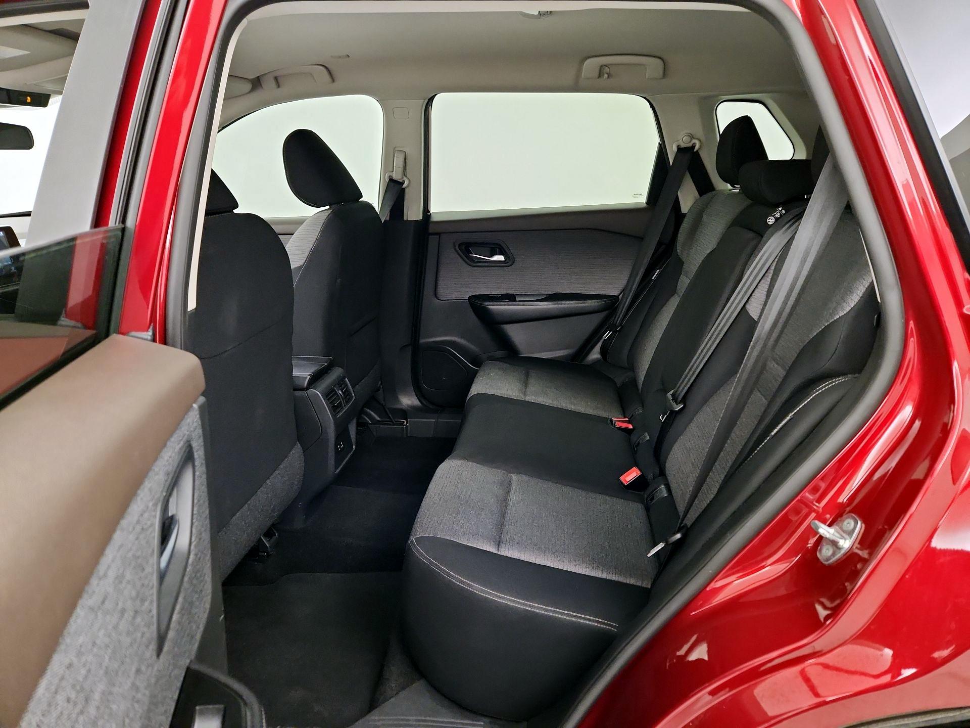 Thumbnail: 2023 Nissan Rogue - 19