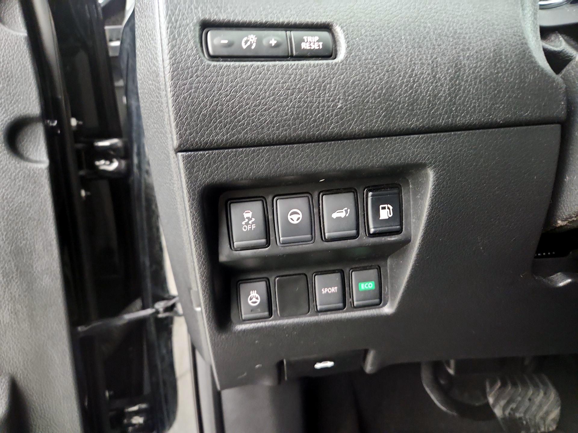 Thumbnail: 2019 Nissan Rogue - 13