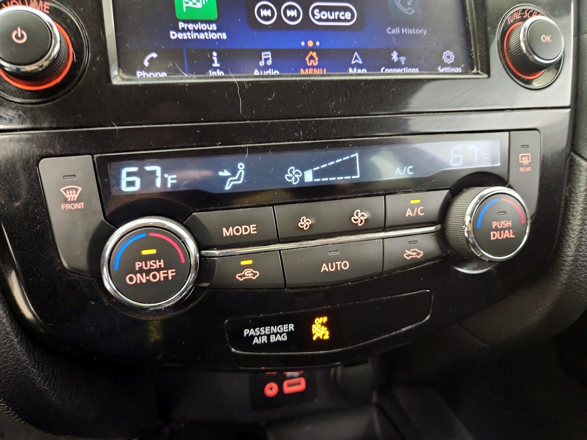 Thumbnail: 2019 Nissan Rogue - 16