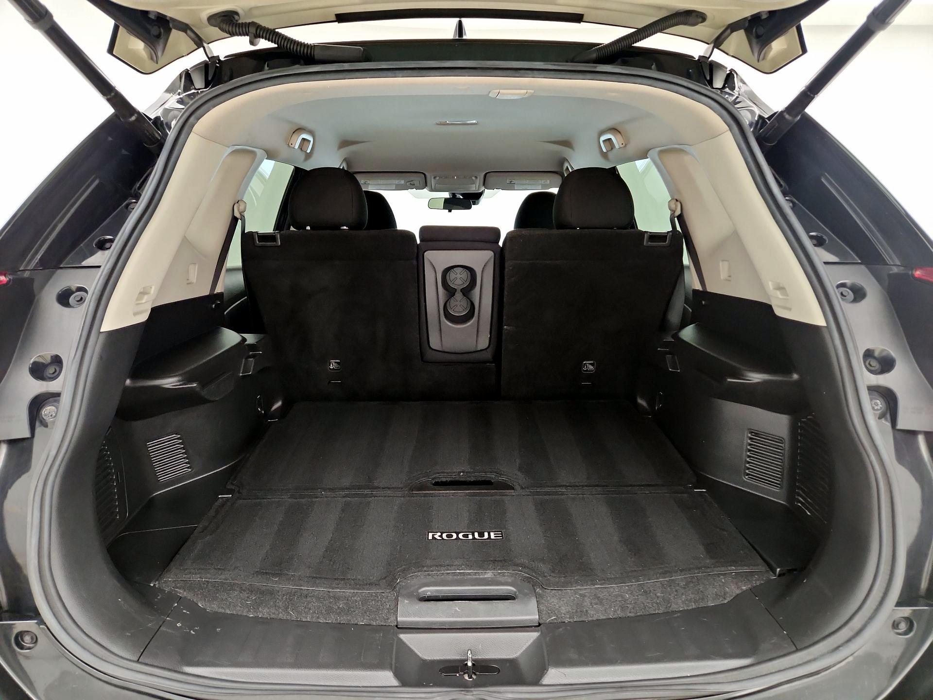 Thumbnail: 2019 Nissan Rogue - 20