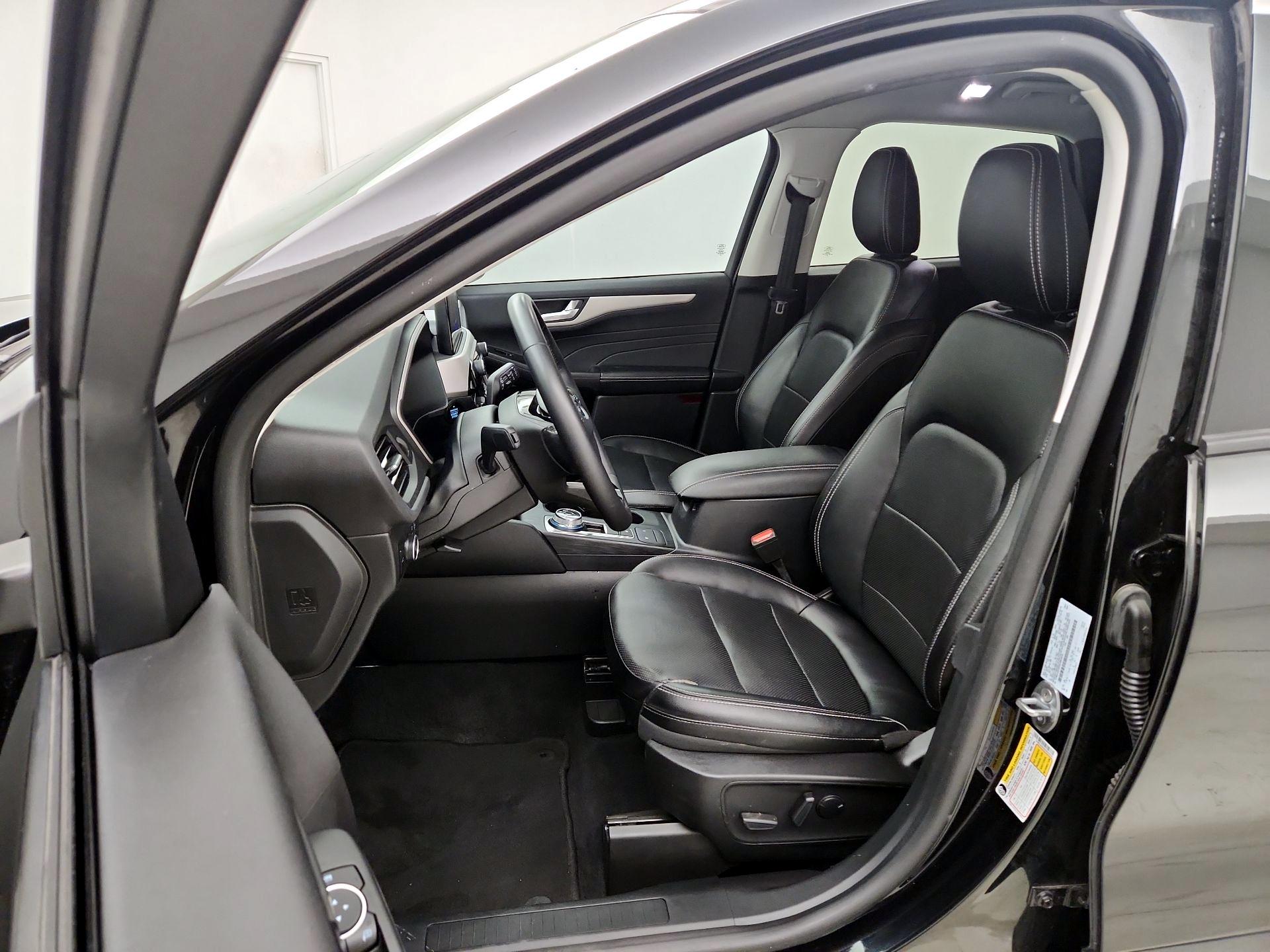 Thumbnail: 2022 Ford Escape - 11