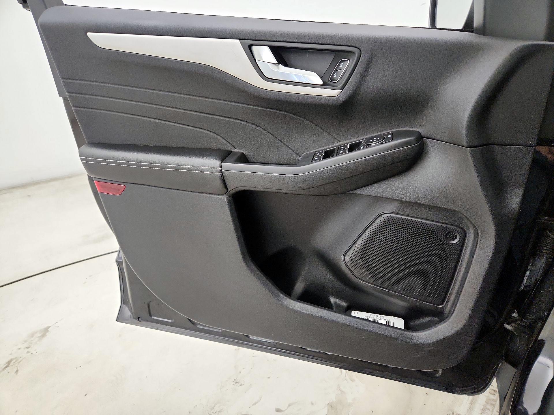 Thumbnail: 2022 Ford Escape - 12