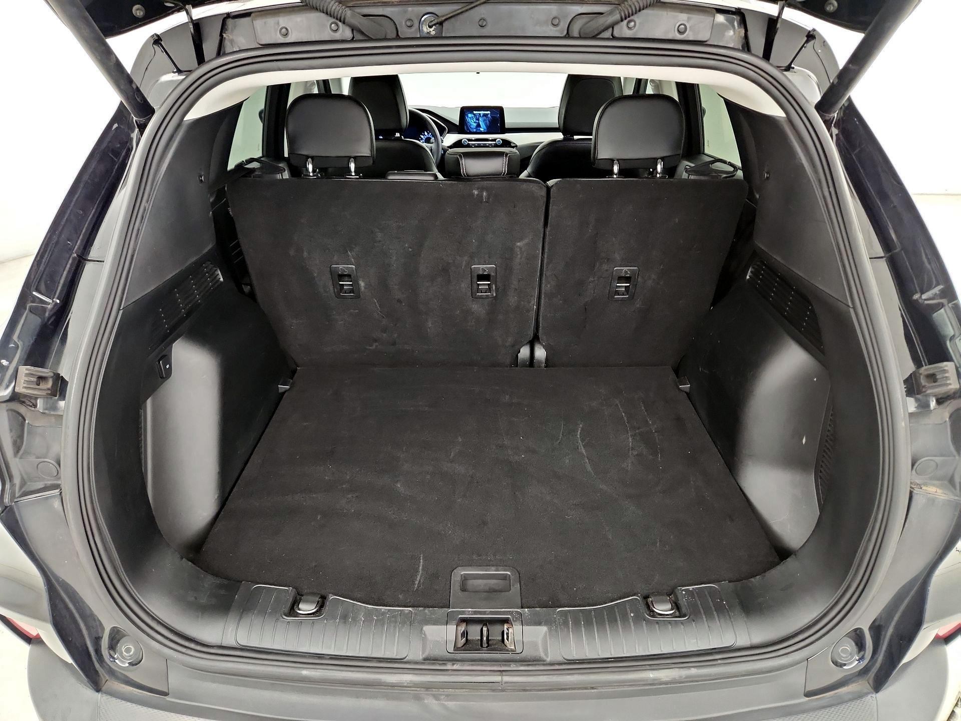 Thumbnail: 2022 Ford Escape - 16