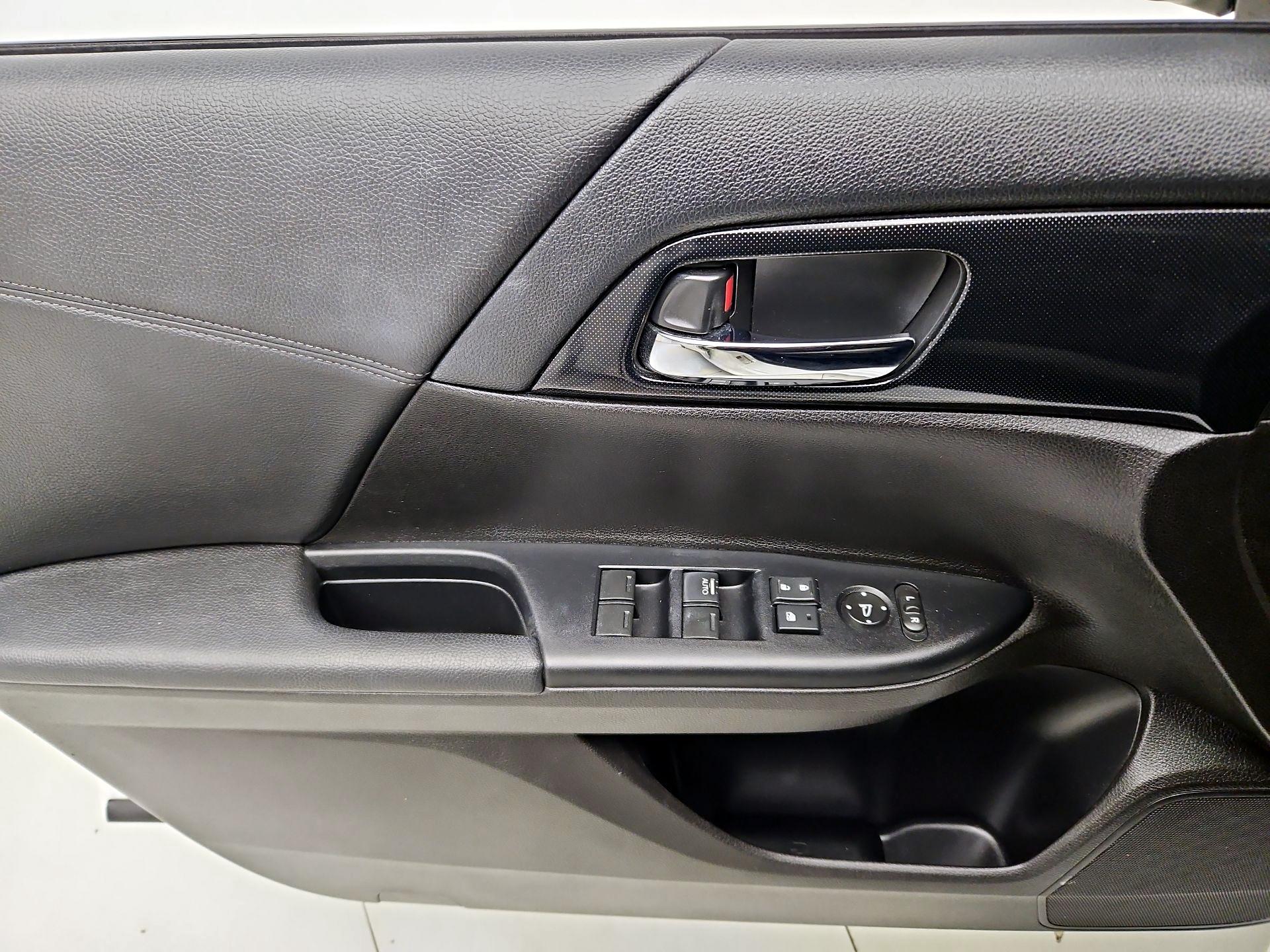 Thumbnail: 2014 Honda Accord - 12