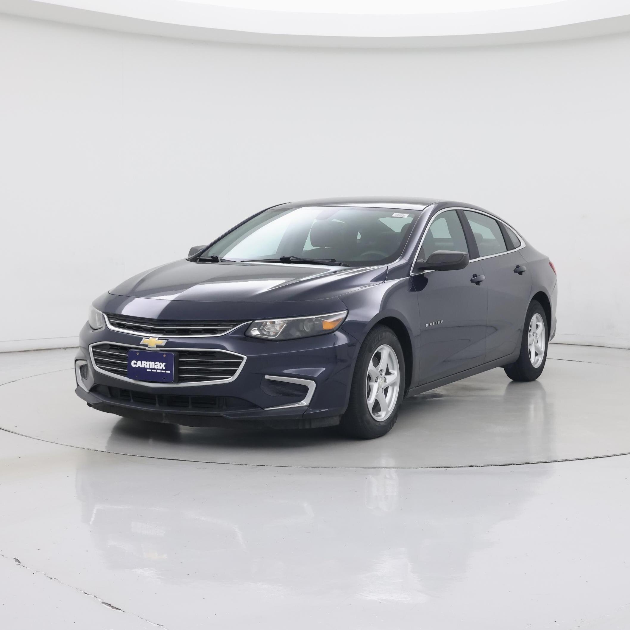 Thumbnail: 2018 Chevrolet Malibu - 4