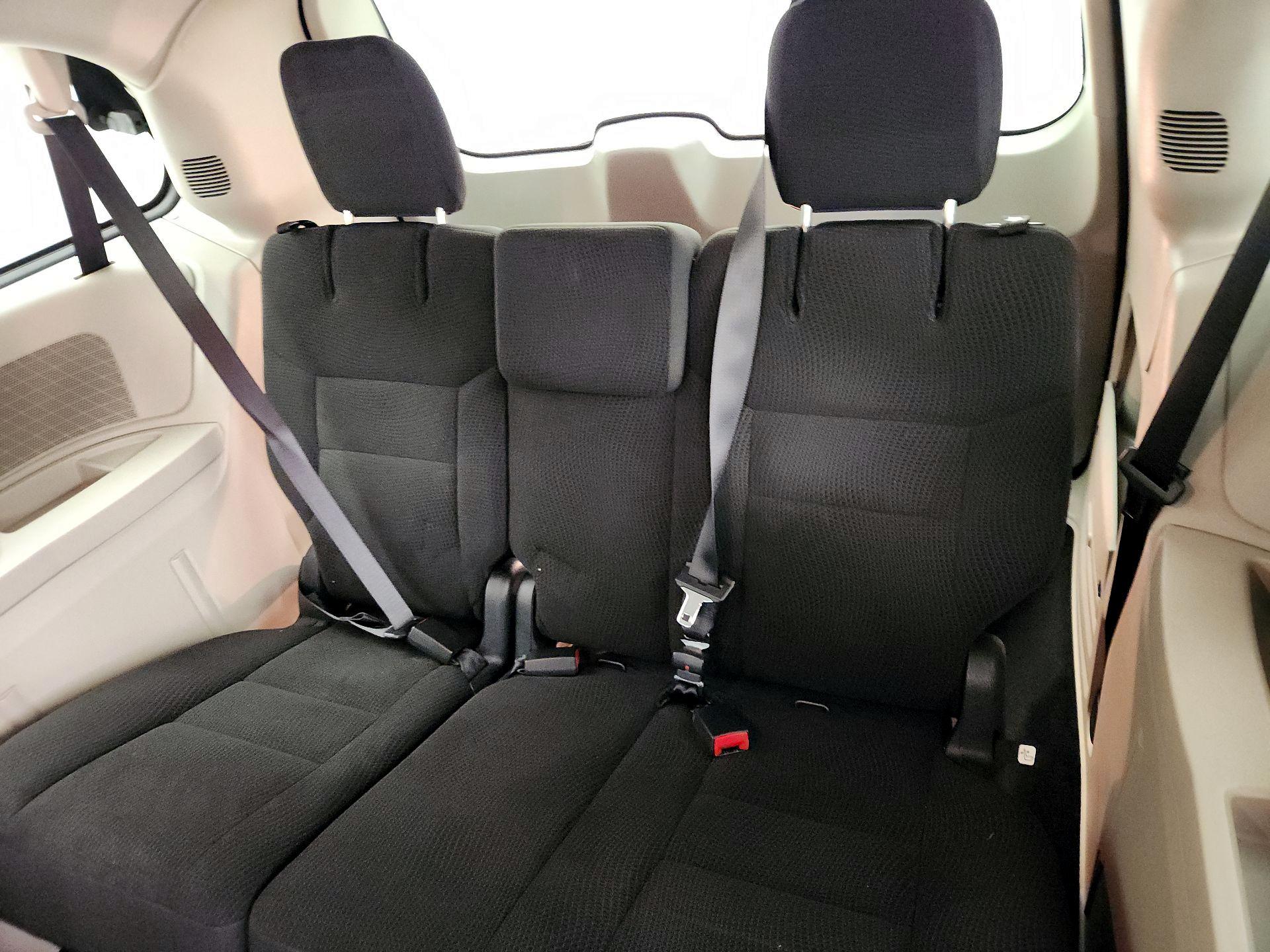 Thumbnail: 2017 Dodge Grand Caravan - 20