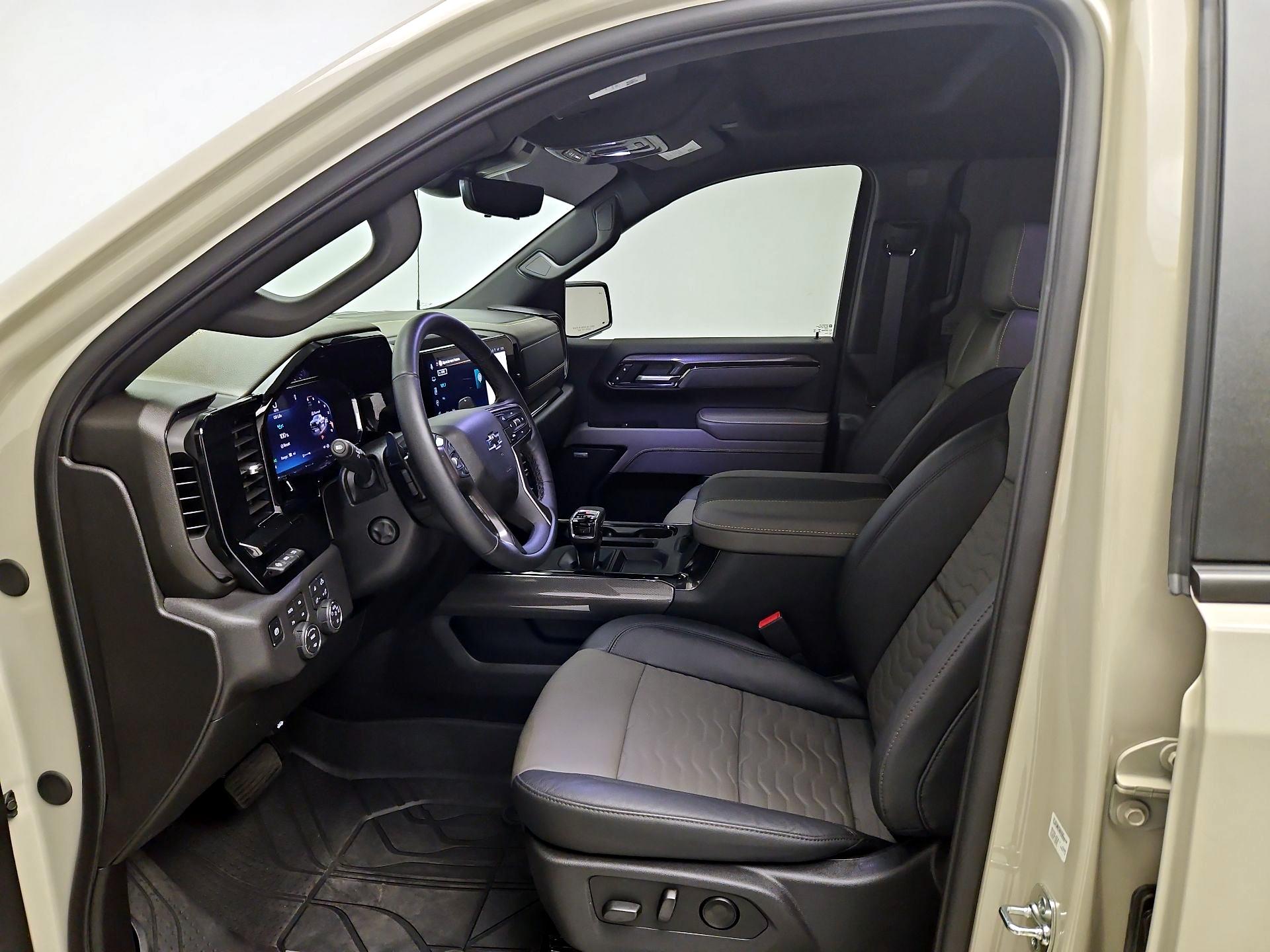 Thumbnail: 2026 Chevrolet Silverado 1500 - 11