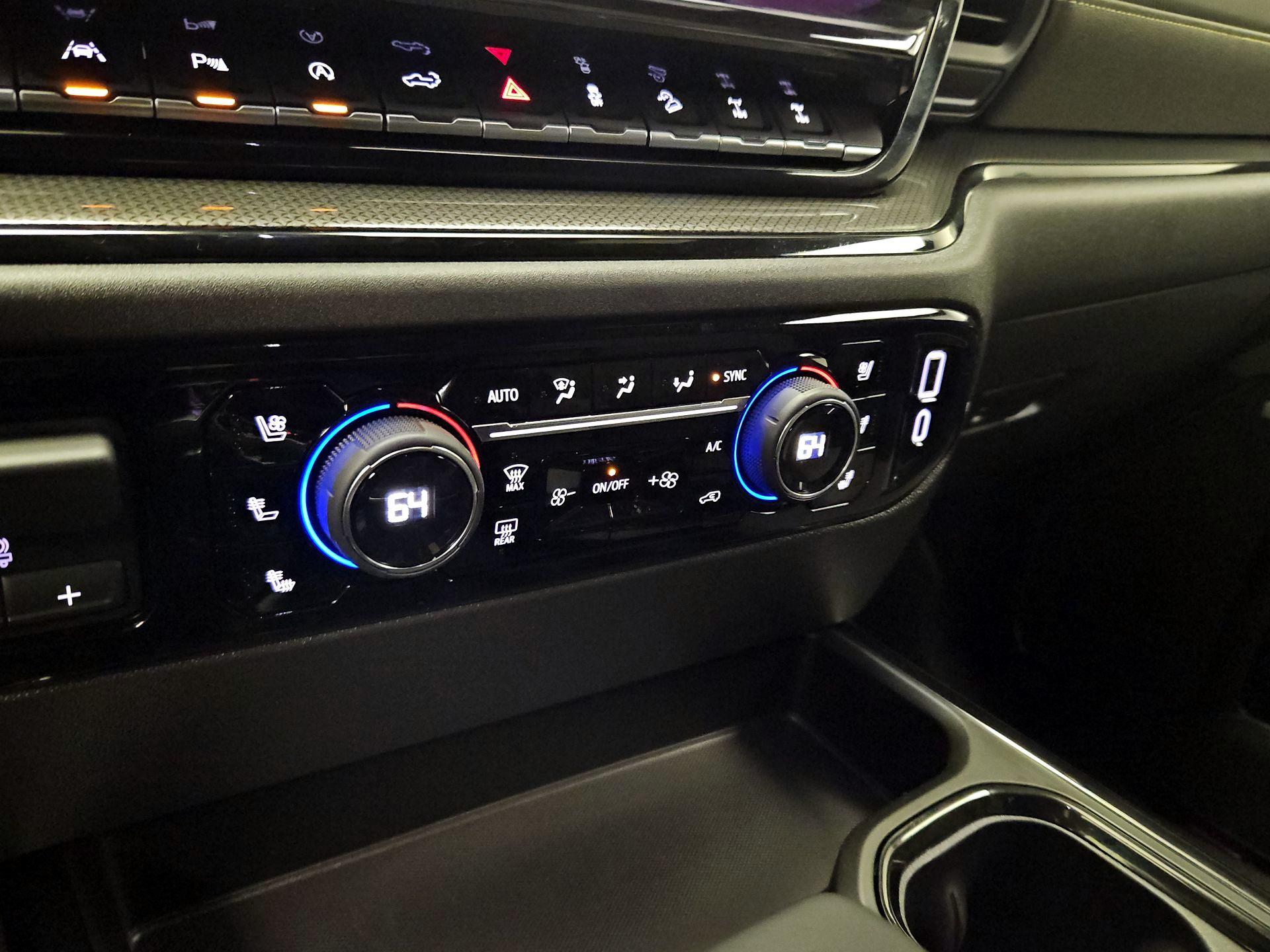 Thumbnail: 2026 Chevrolet Silverado 1500 - 17