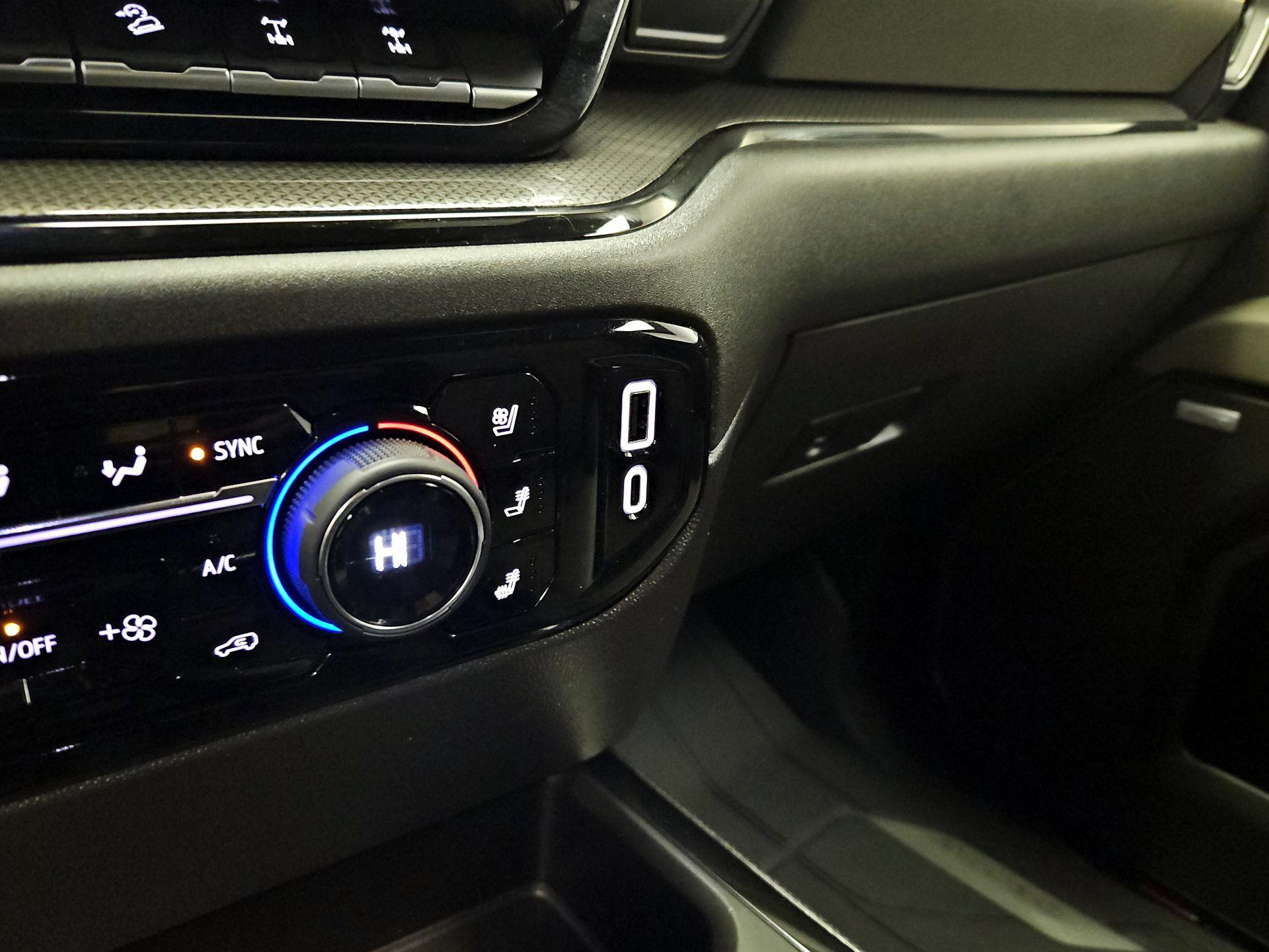 Thumbnail: 2026 Chevrolet Silverado 1500 - 19