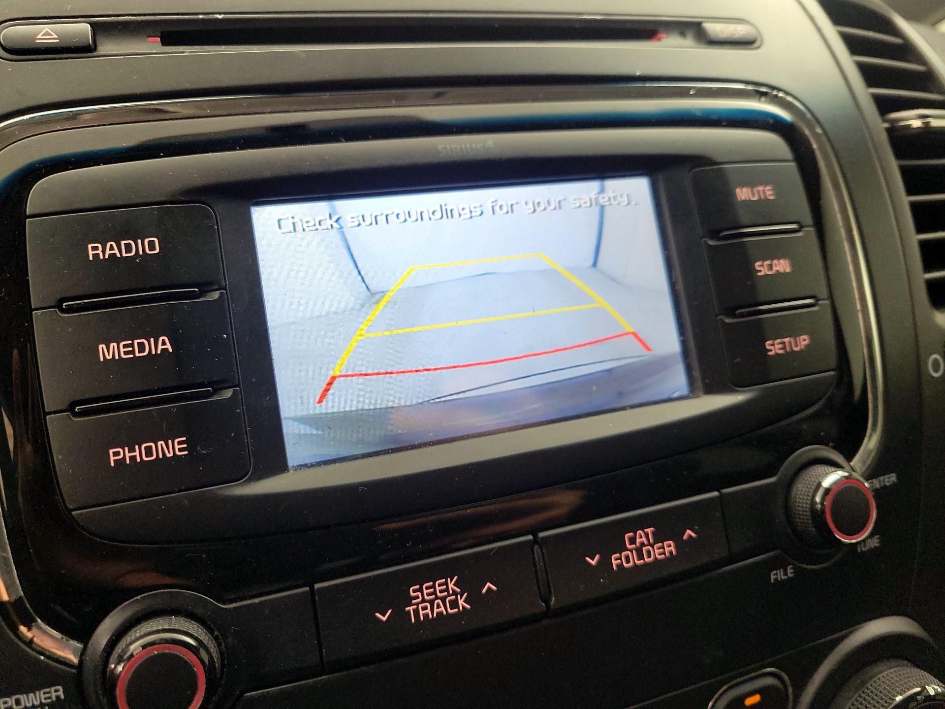 Thumbnail: 2018 Kia Forte - 14