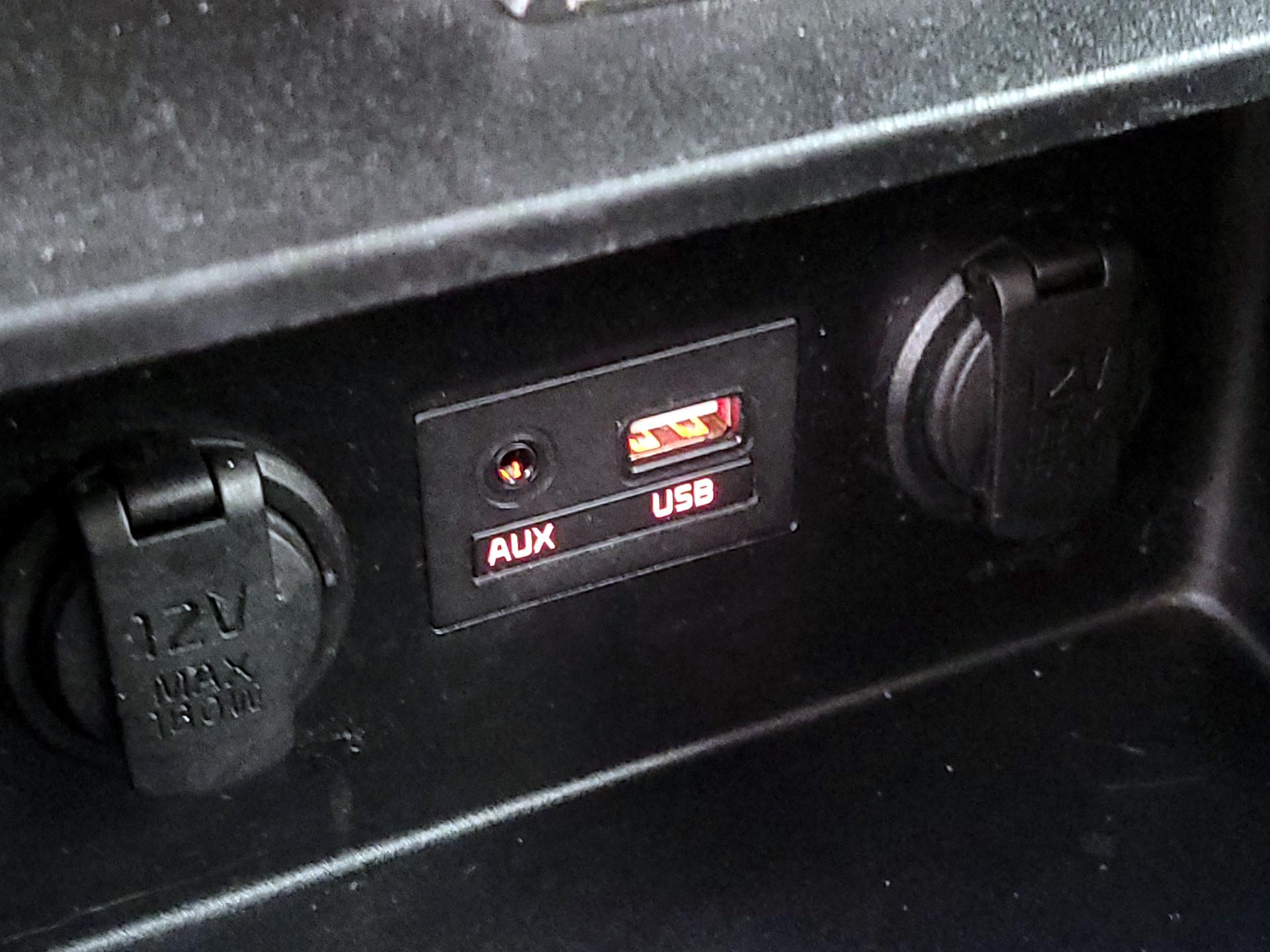 Thumbnail: 2018 Kia Forte - 18