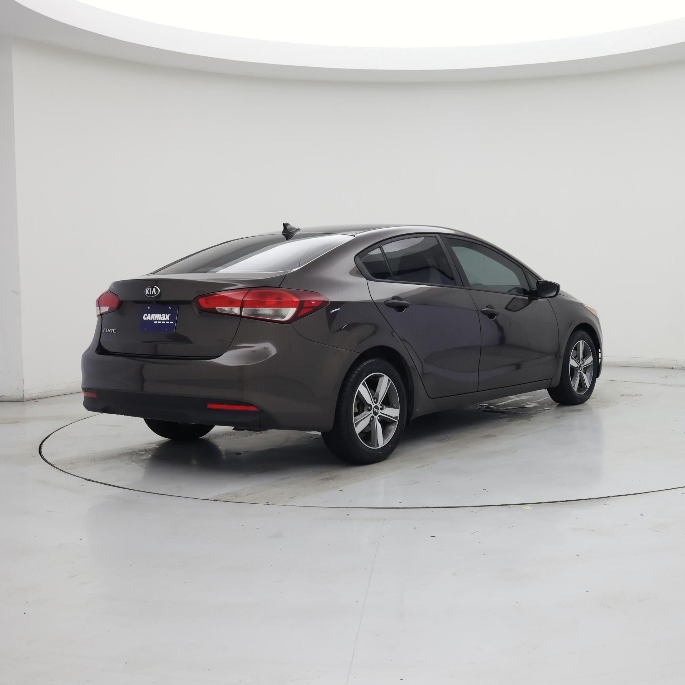 Thumbnail: 2018 Kia Forte - 8