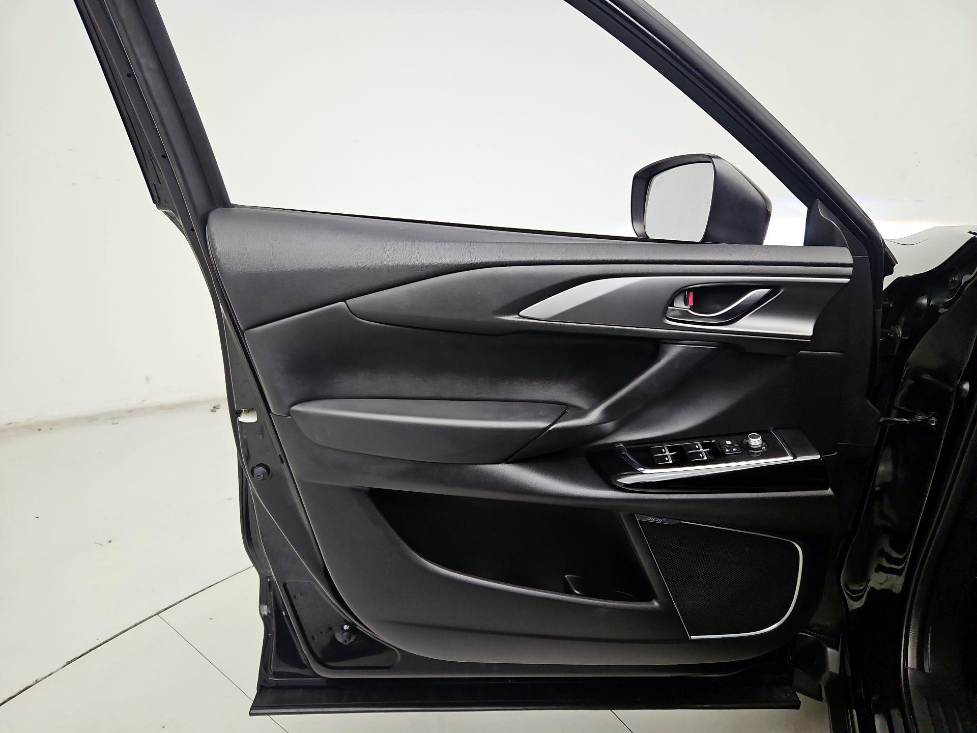 Thumbnail: 2021 Mazda CX-9 - 12