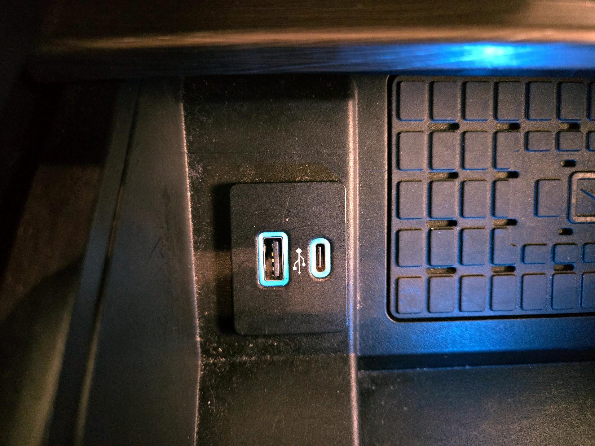 Thumbnail: 2023 Ford Expedition MAX - 19