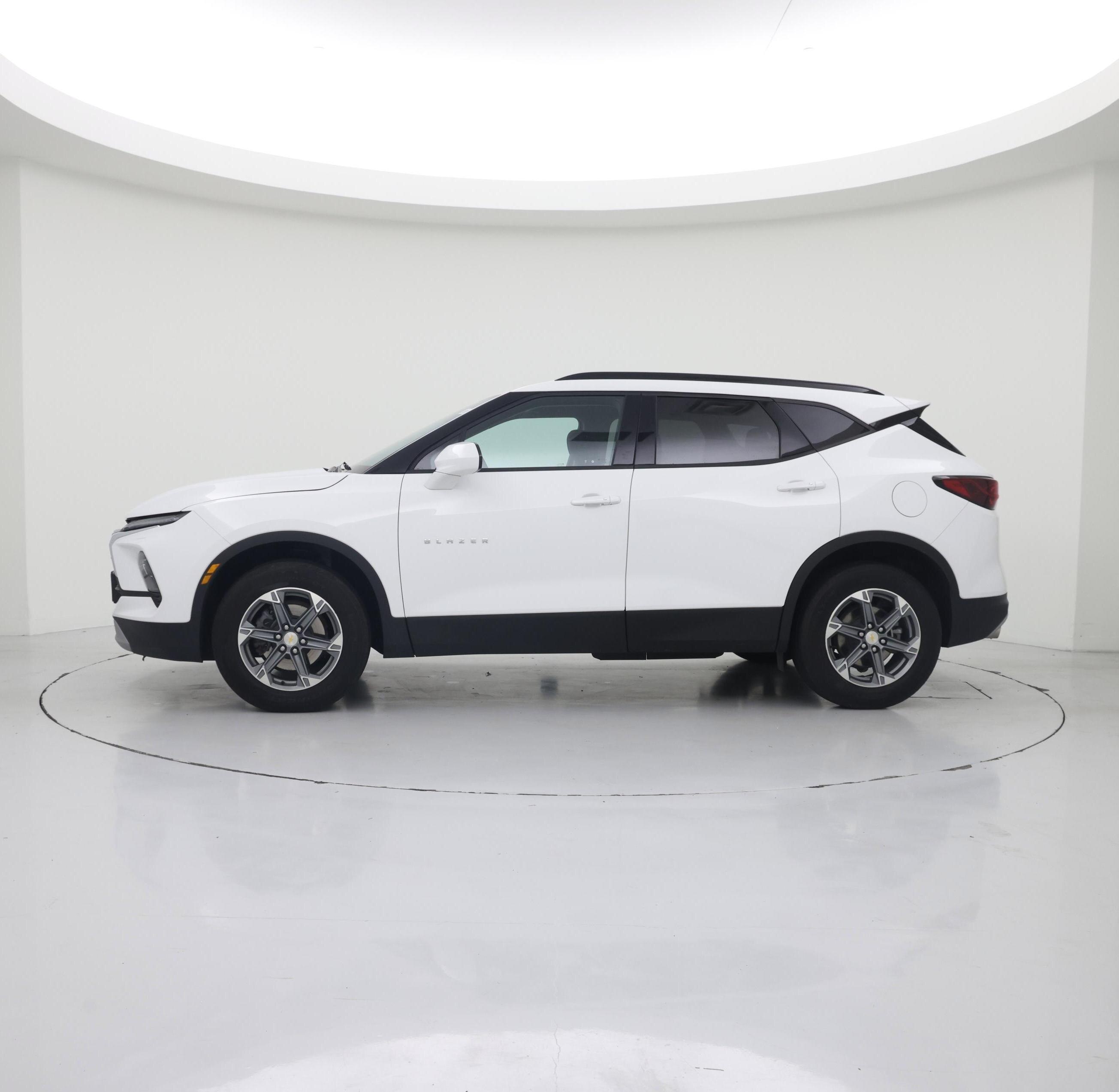 Thumbnail: 2024 Chevrolet Blazer - 3