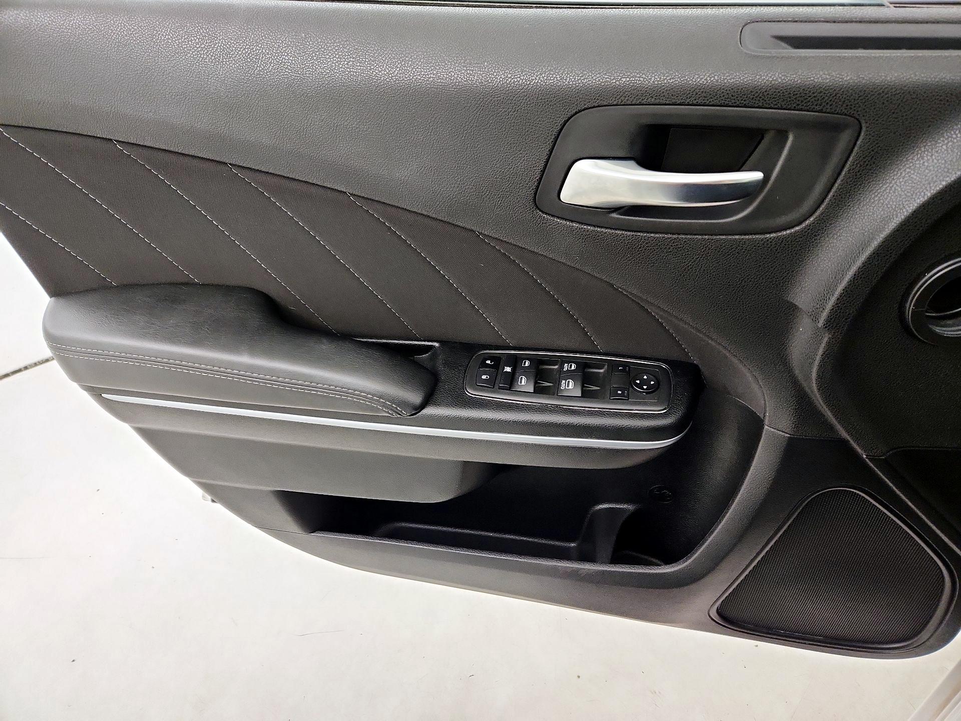 Thumbnail: 2022 Dodge Charger - 12