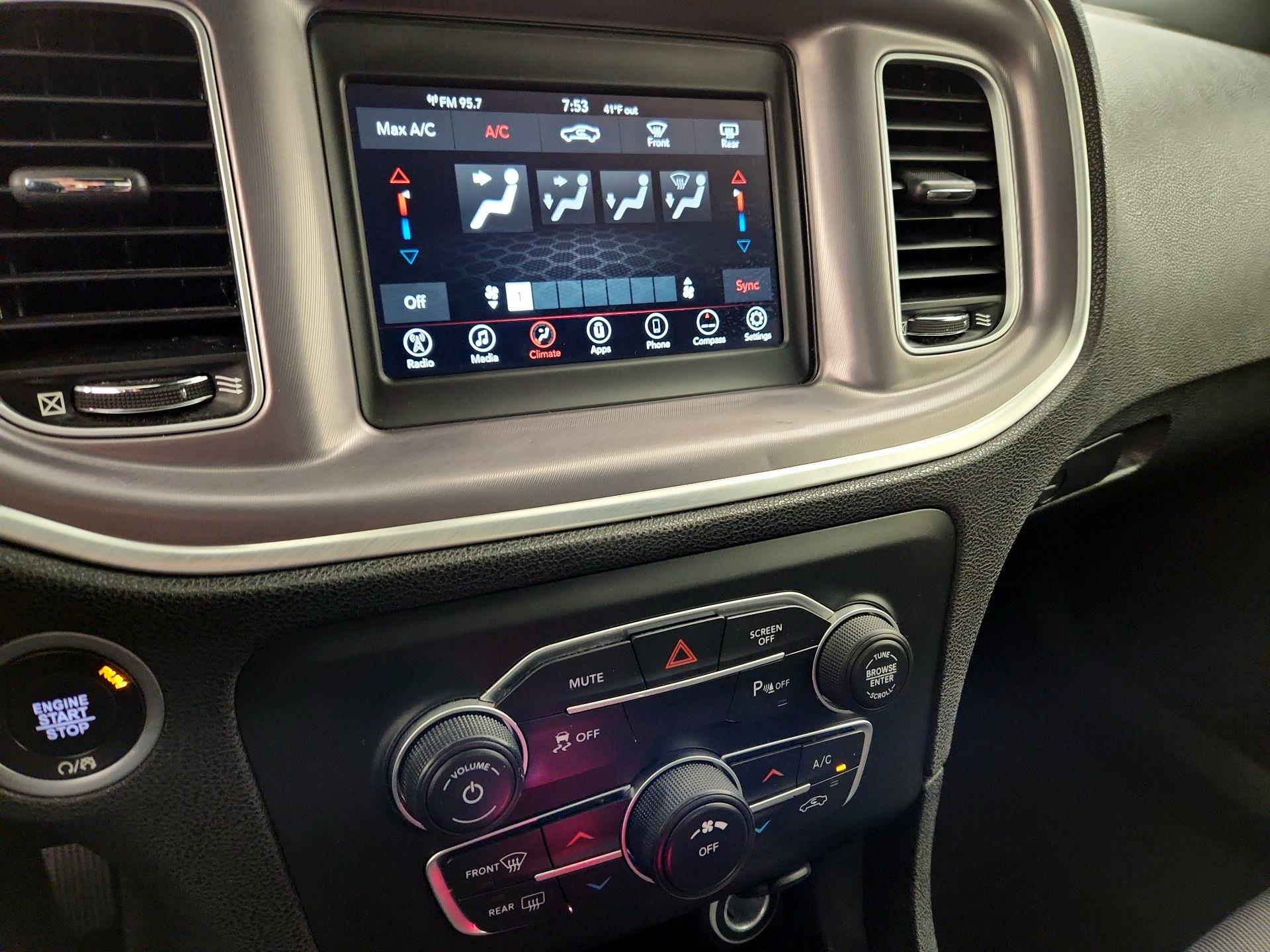 Thumbnail: 2022 Dodge Charger - 16