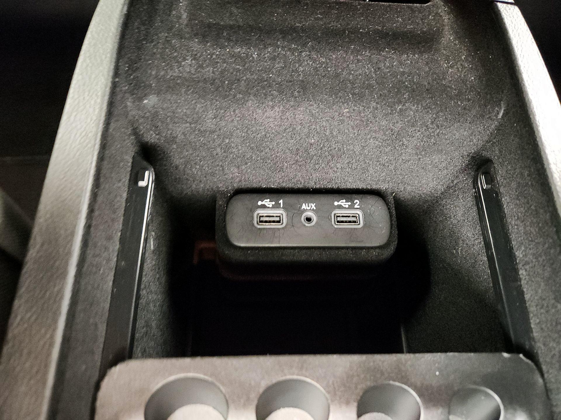 Thumbnail: 2022 Dodge Charger - 18