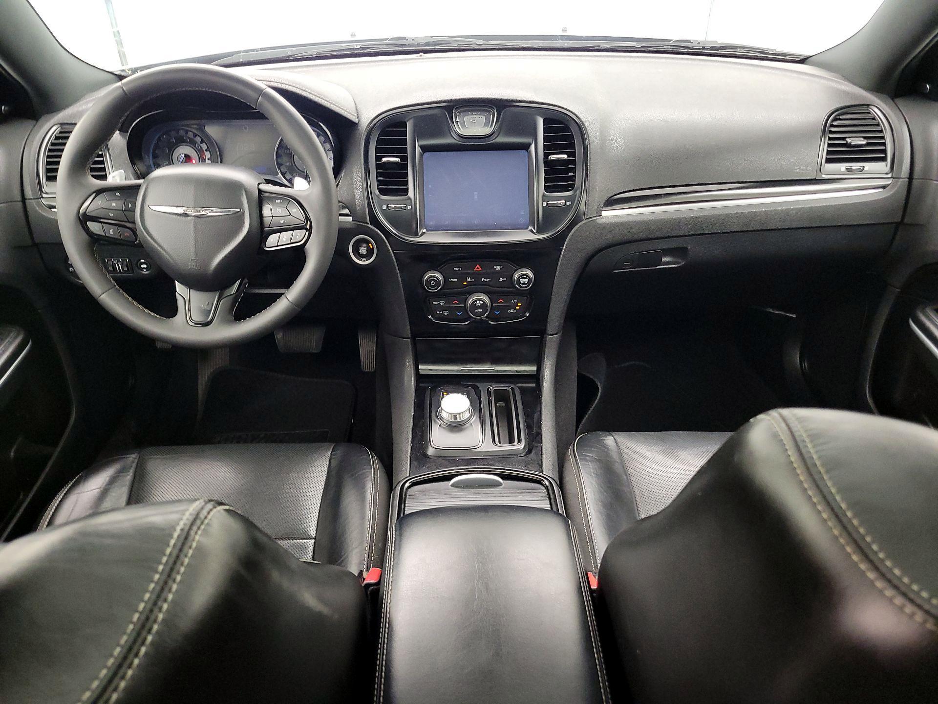 Thumbnail: 2022 Chrysler 300 - 9