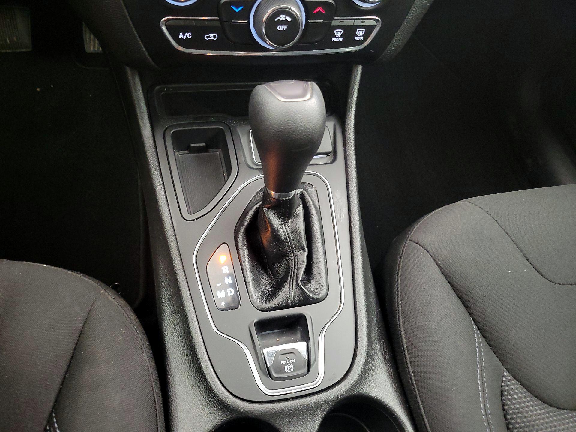 Thumbnail: 2021 Jeep Cherokee - 17