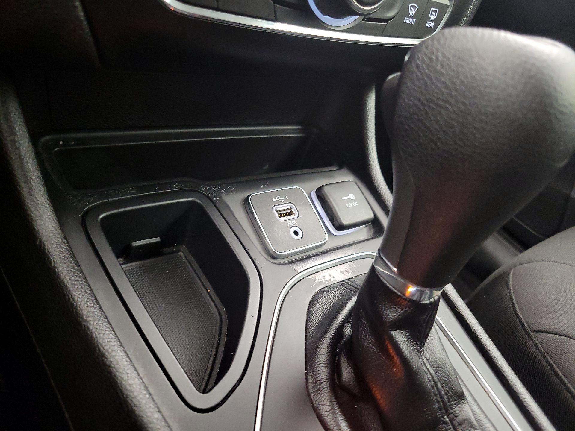 Thumbnail: 2021 Jeep Cherokee - 18