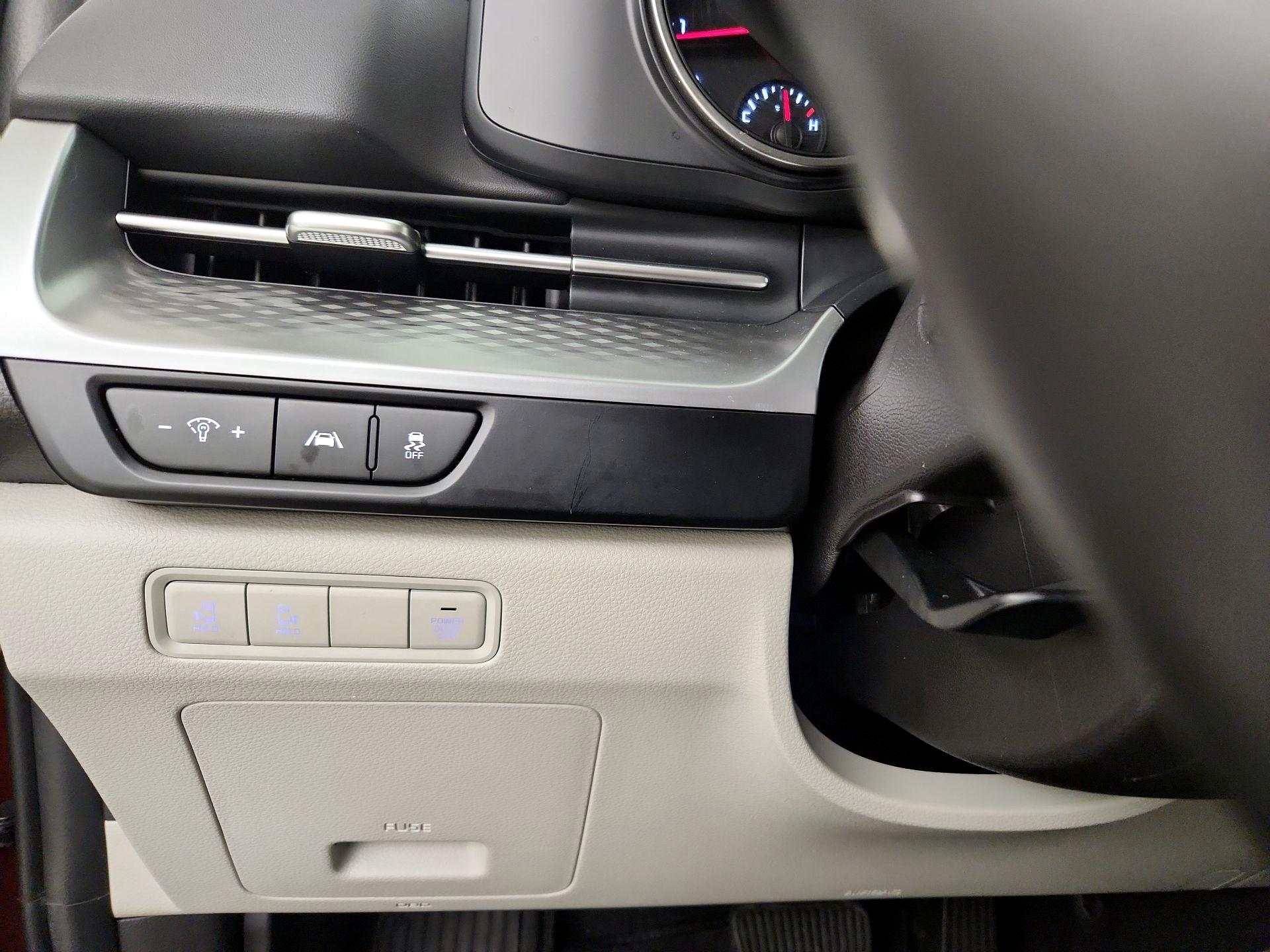 Thumbnail: 2024 Kia Carnival - 13