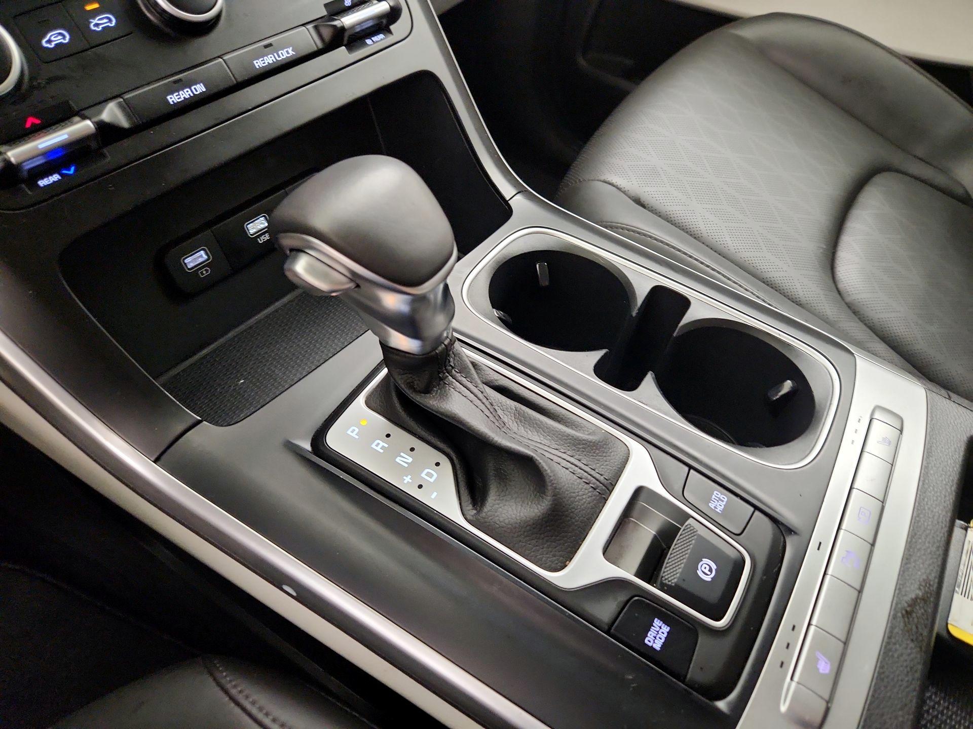 Thumbnail: 2024 Kia Carnival - 17