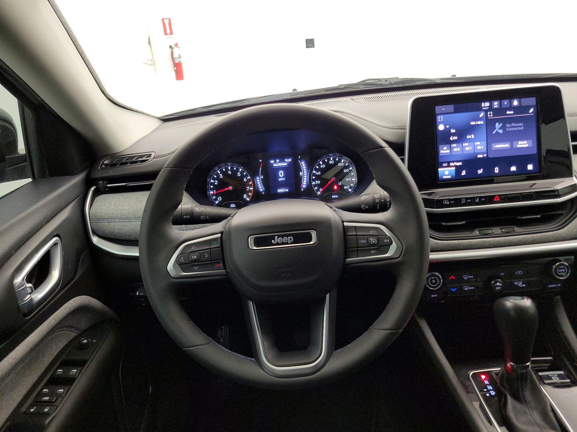 Thumbnail: 2022 Jeep Compass - 10