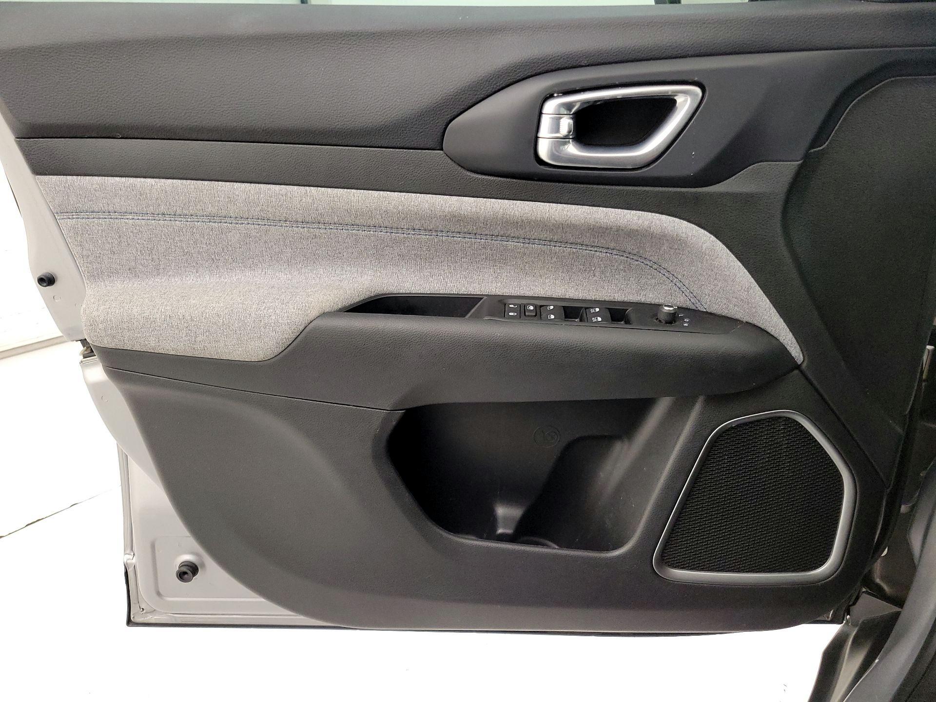 Thumbnail: 2022 Jeep Compass - 12