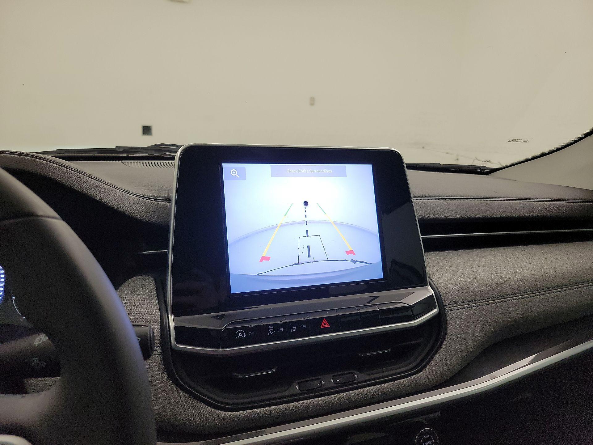 Thumbnail: 2022 Jeep Compass - 14