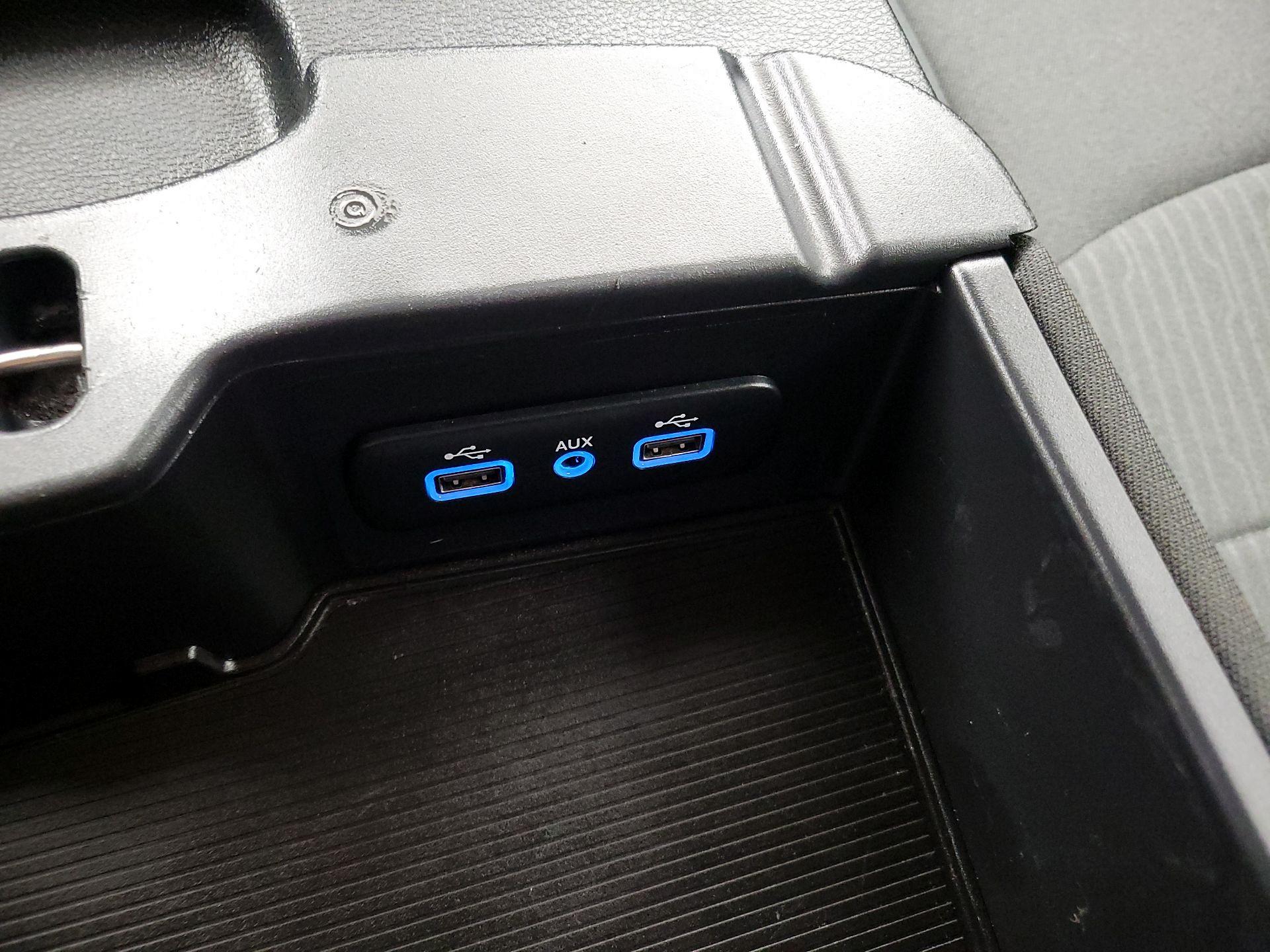 Thumbnail: 2024 RAM 1500 Classic - 18