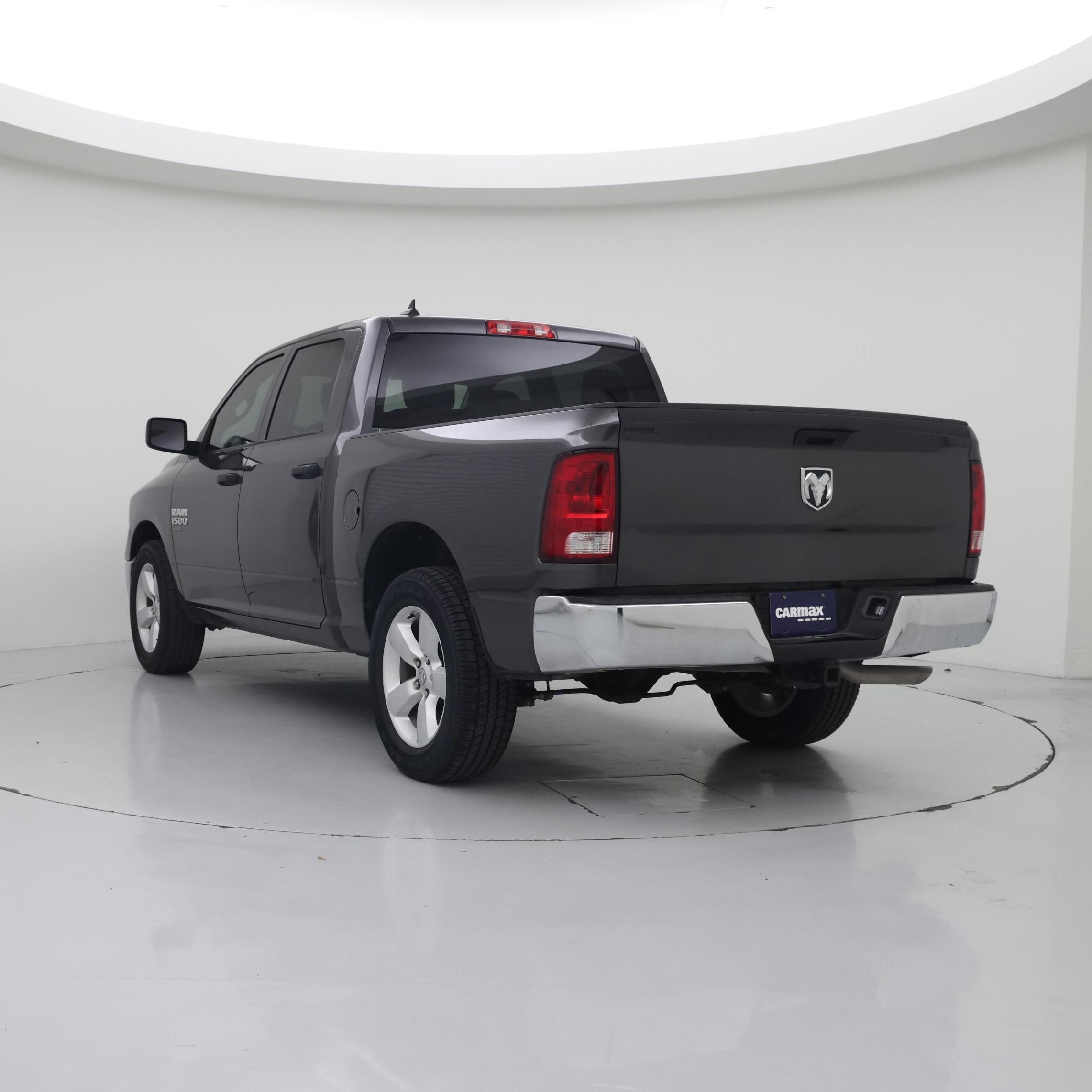 Thumbnail: 2024 RAM 1500 Classic - 2