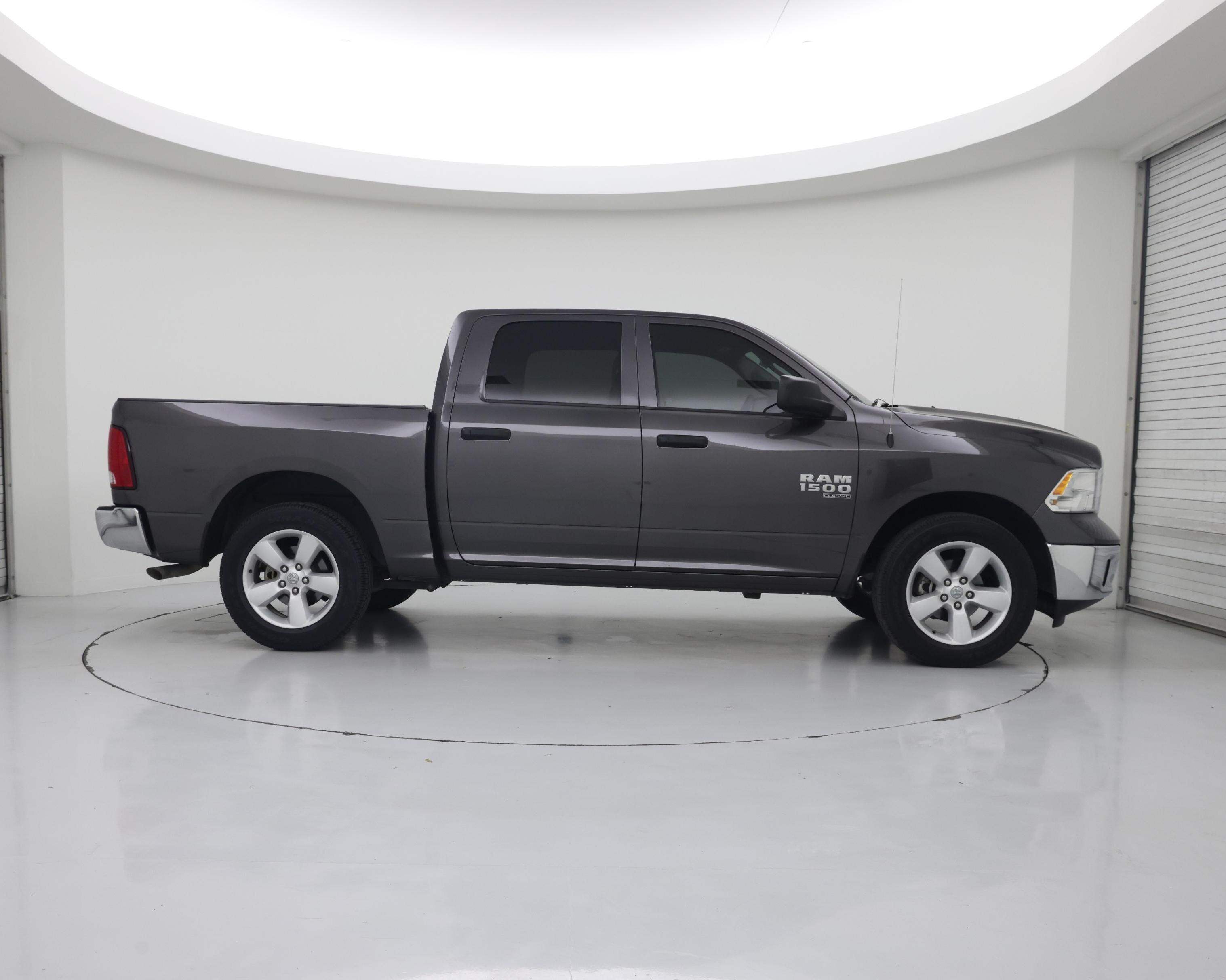 Thumbnail: 2024 RAM 1500 Classic - 7