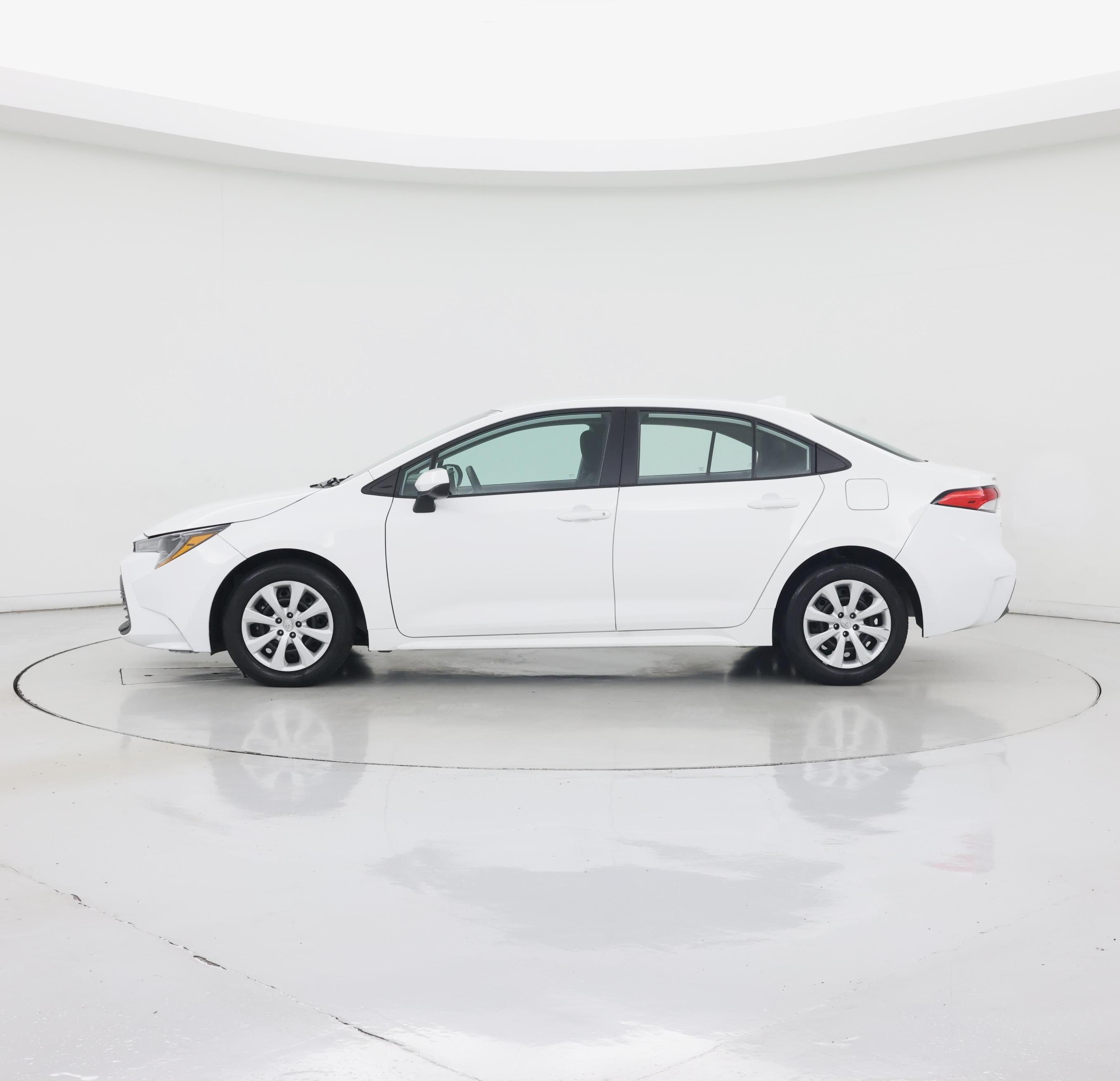 Thumbnail: 2024 Toyota Corolla - 3