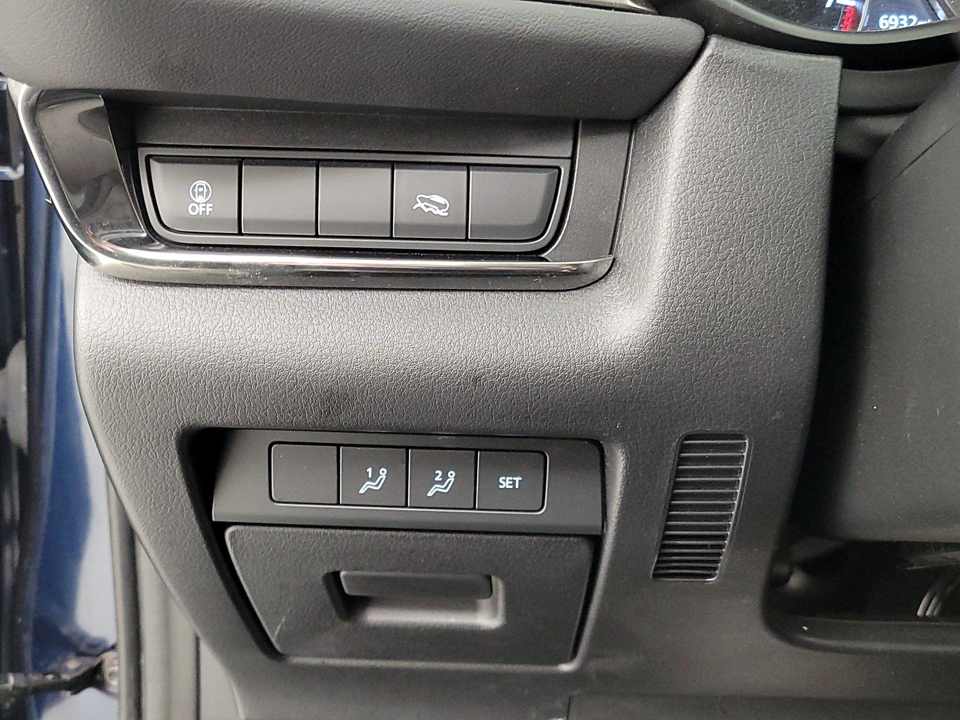 Thumbnail: 2023 Mazda CX-30 - 13