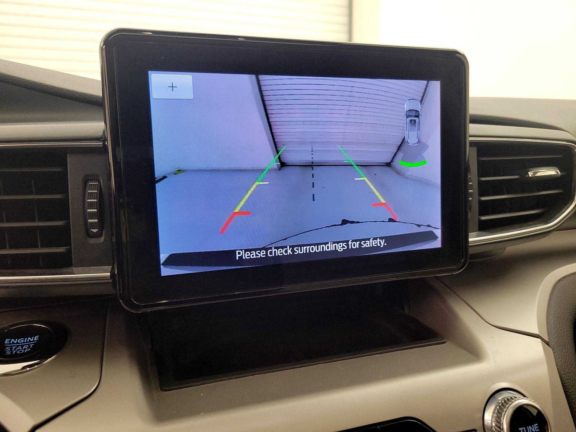 Thumbnail: 2022 Ford Explorer - 15