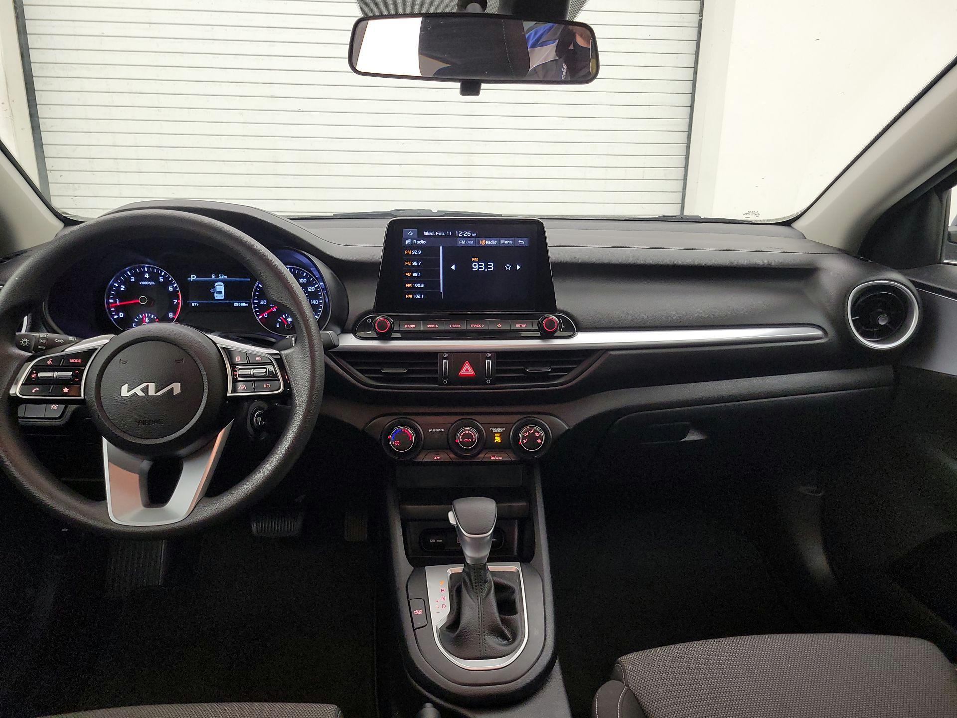 Thumbnail: 2023 Kia Forte - 9