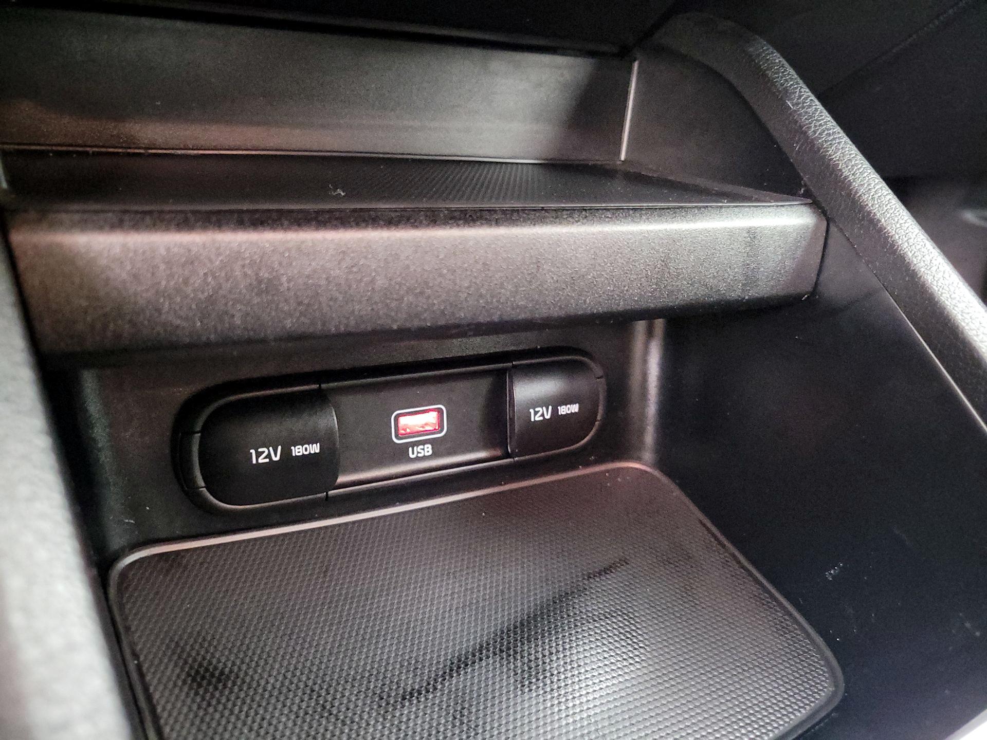 Thumbnail: 2023 Kia Forte - 18