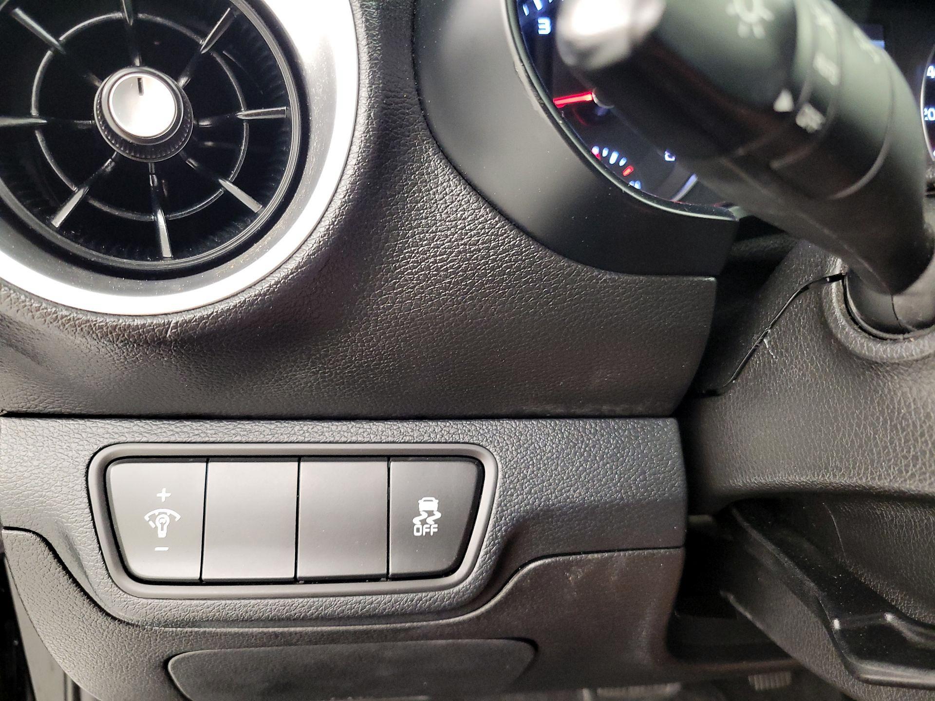 Thumbnail: 2023 Kia Forte - 13