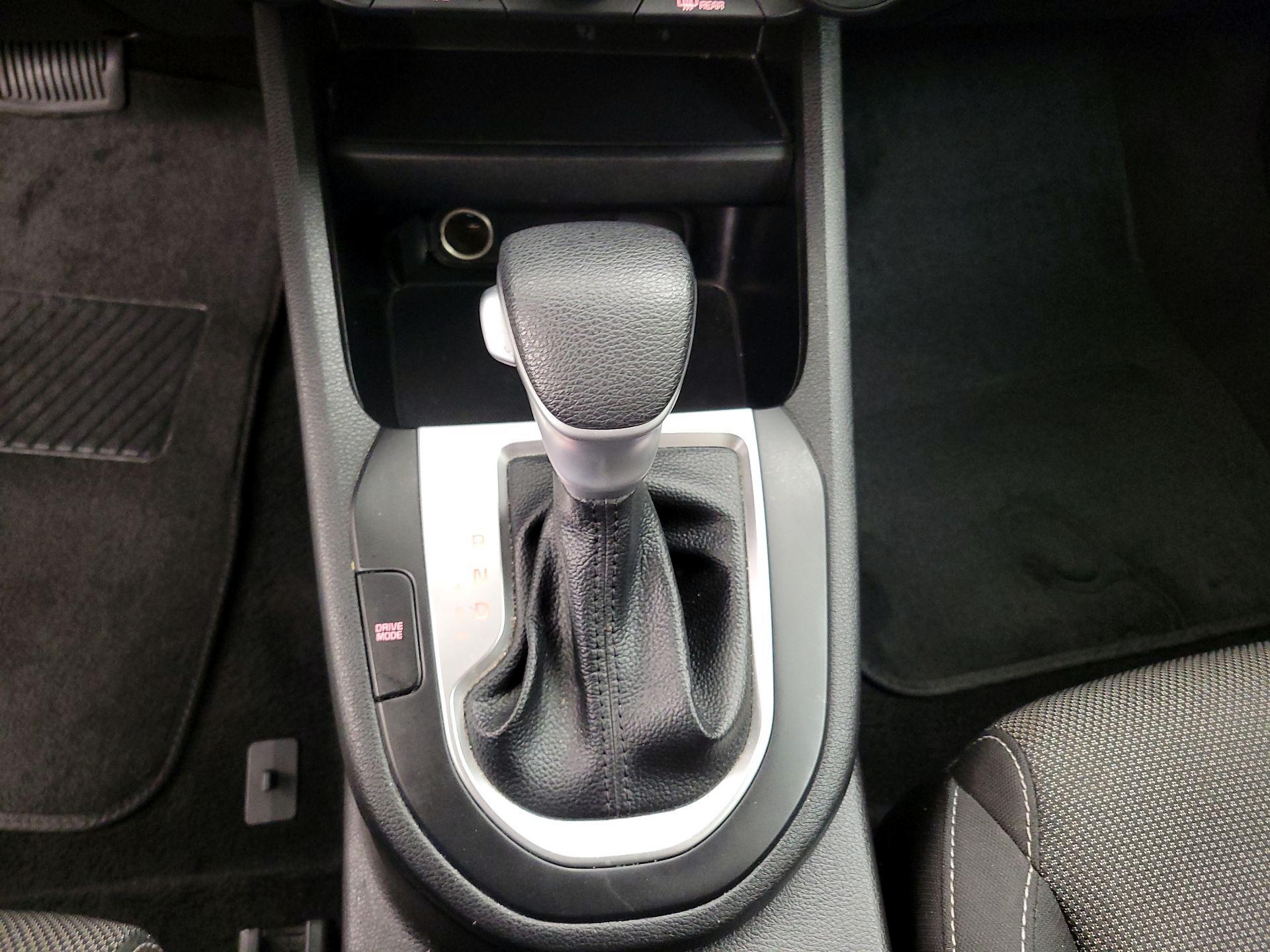 Thumbnail: 2023 Kia Forte - 17