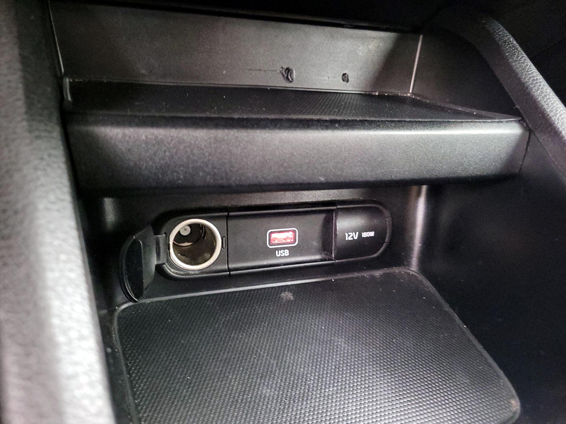 Thumbnail: 2023 Kia Forte - 18