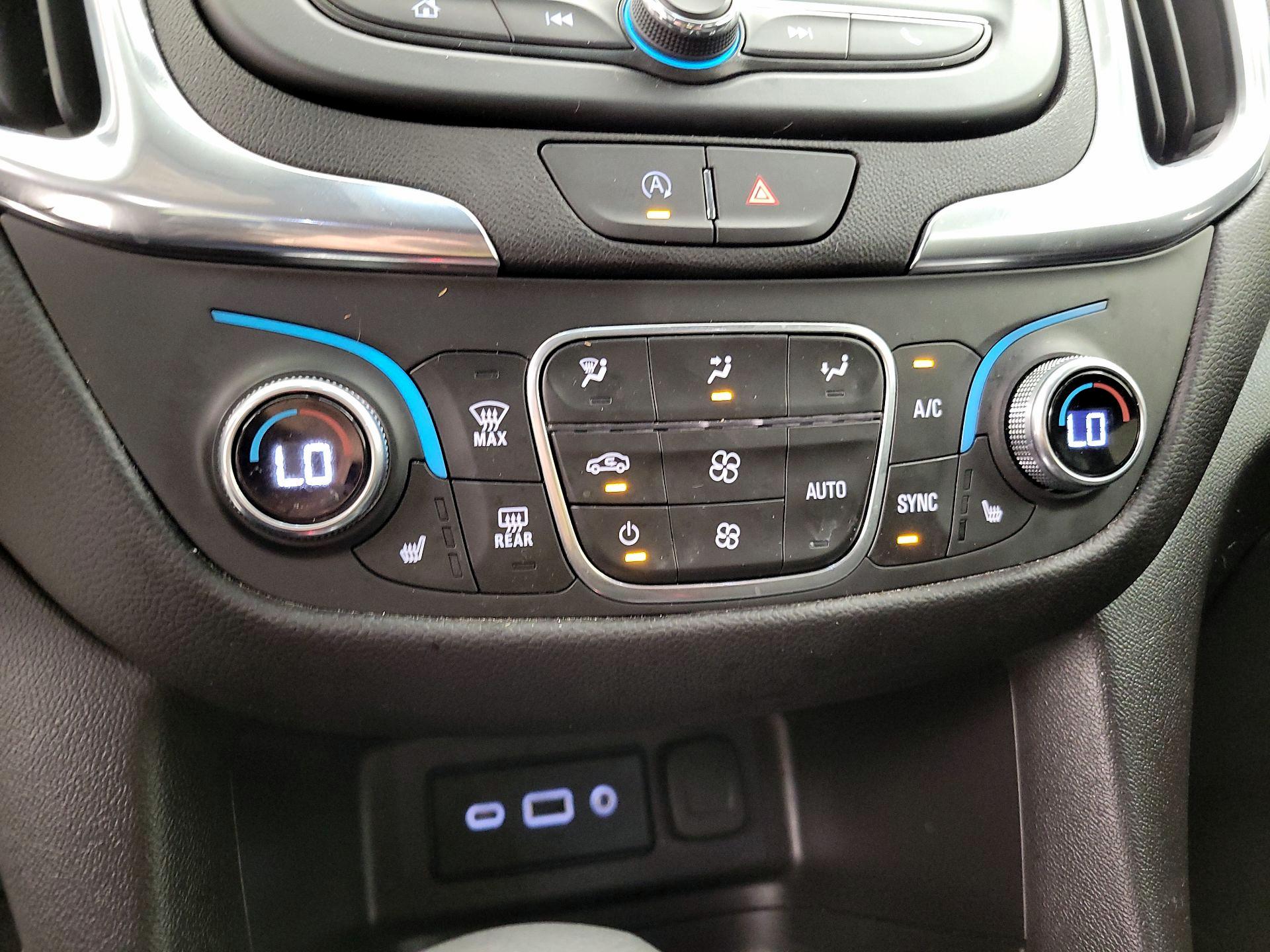 Thumbnail: 2024 Chevrolet Equinox - 16