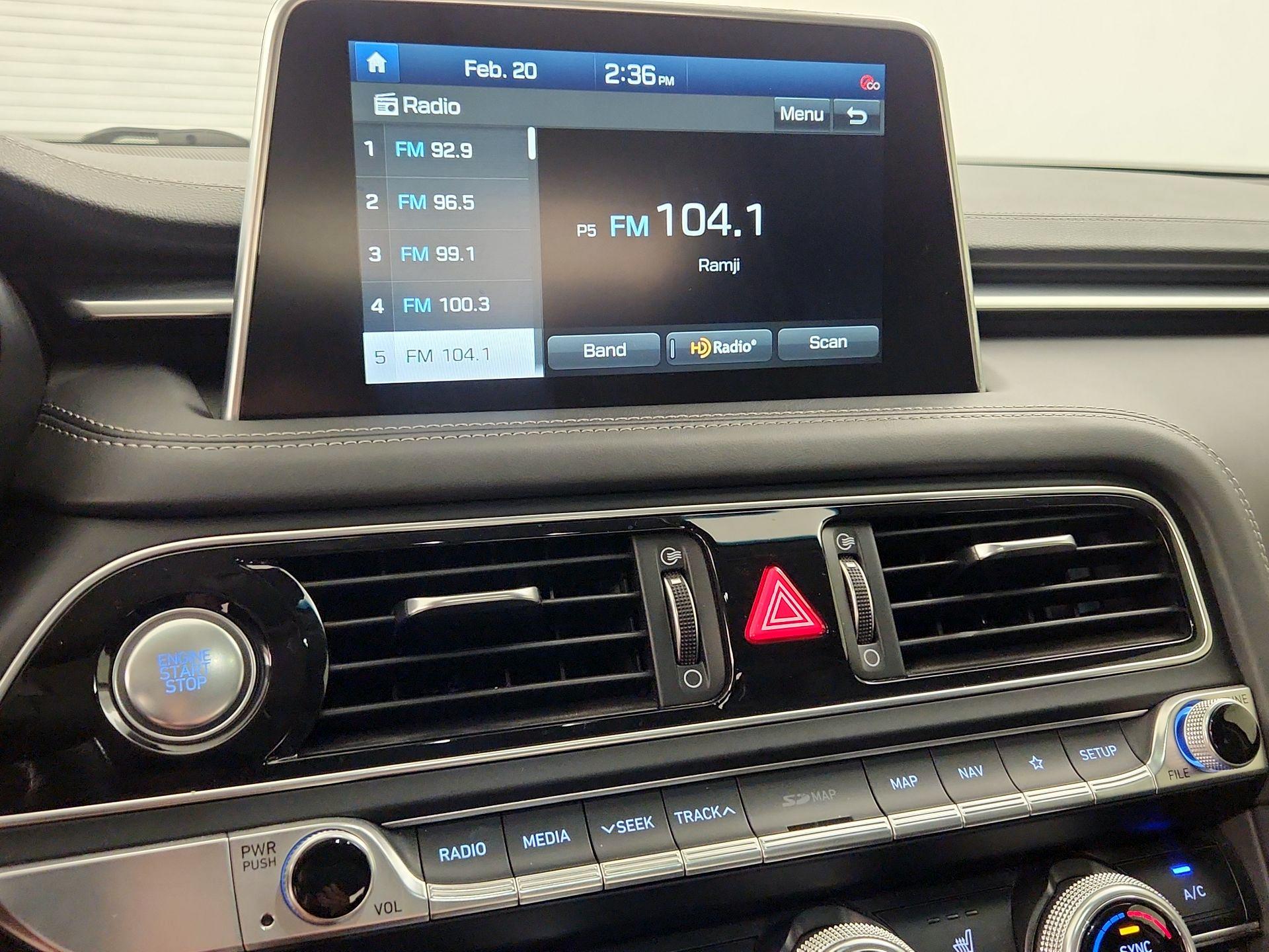 Thumbnail: 2021 Genesis G70 - 16