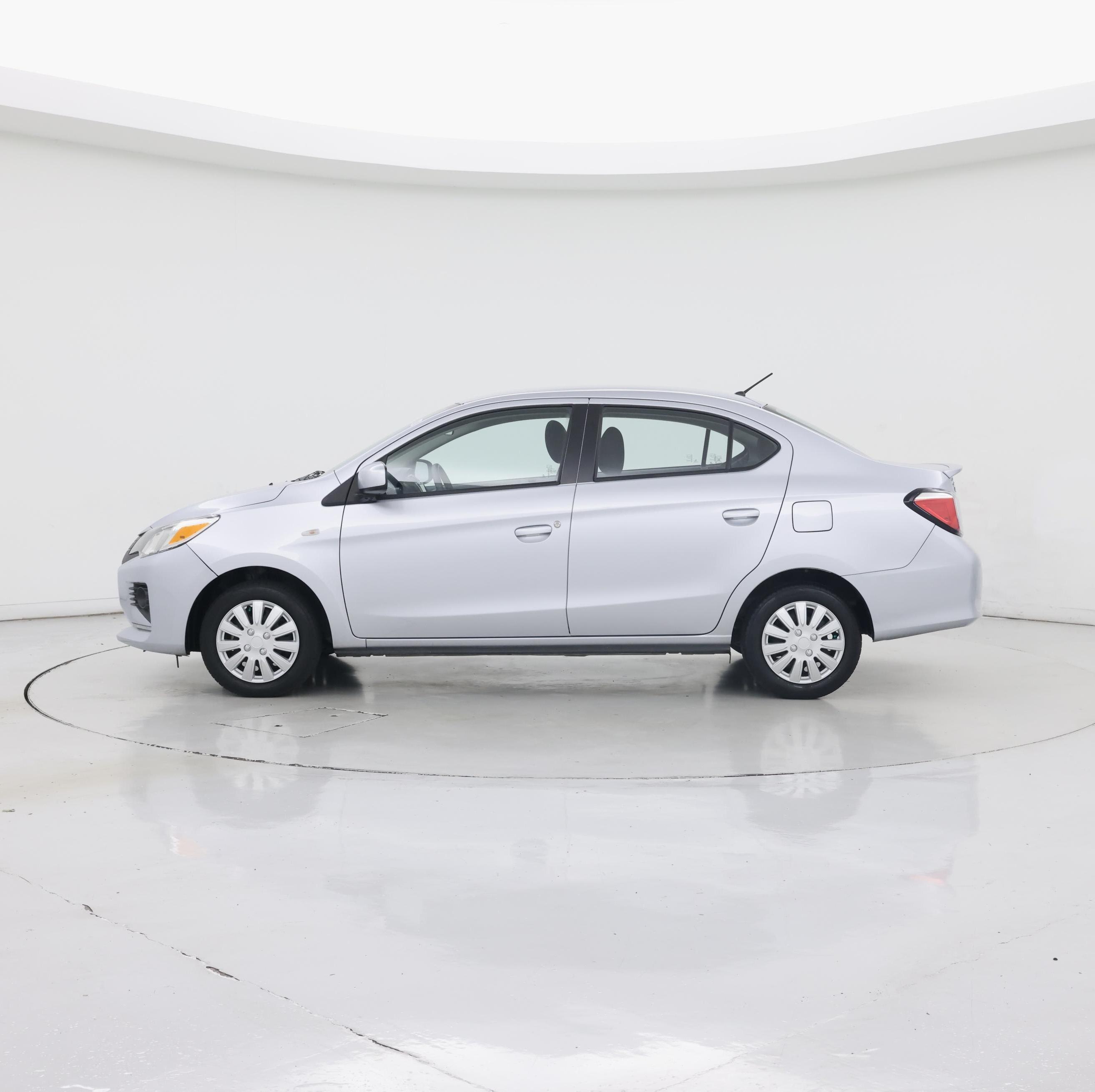 Thumbnail: 2023 Mitsubishi Mirage G4 - 3