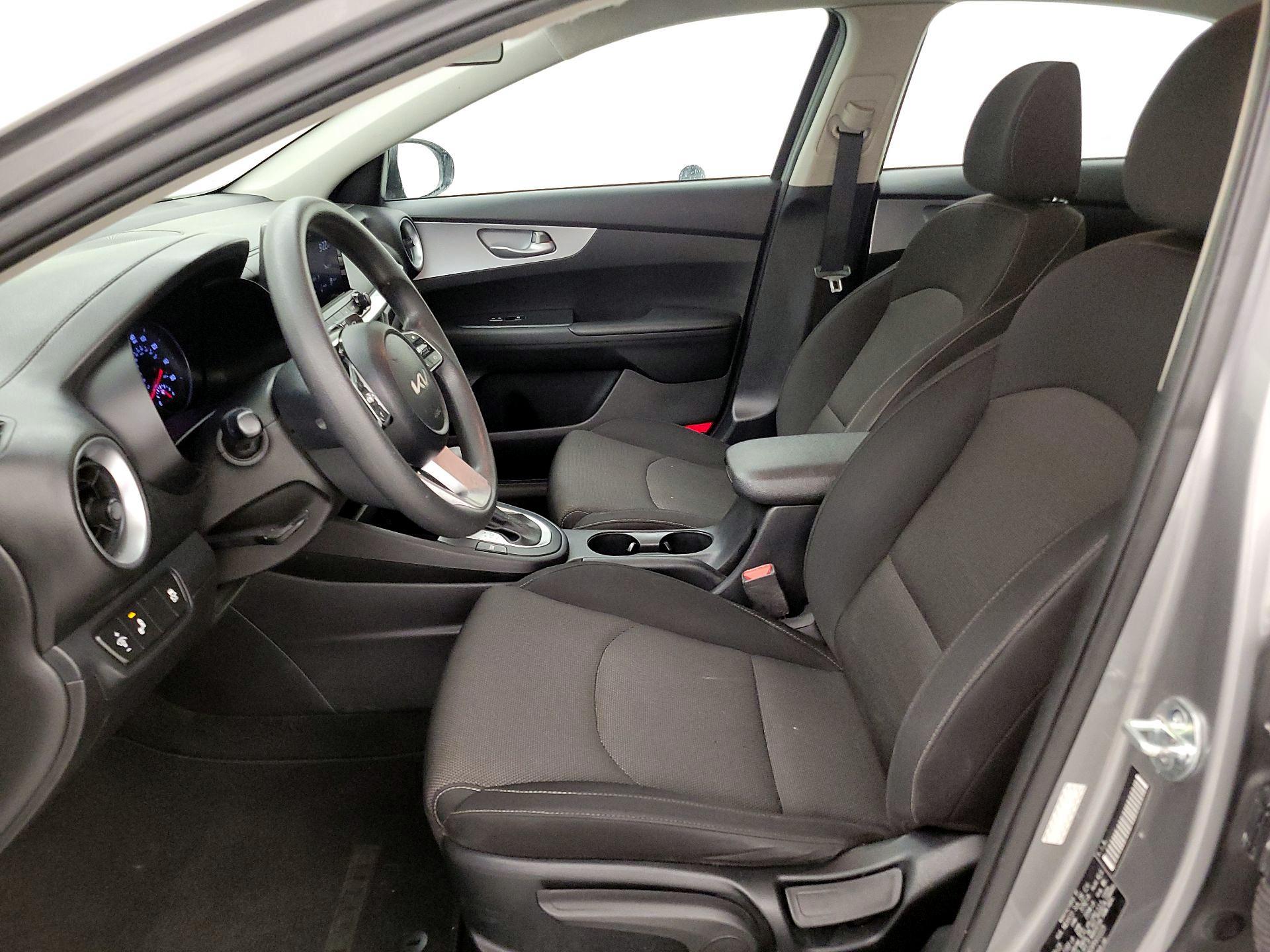 Thumbnail: 2023 Kia Forte - 11